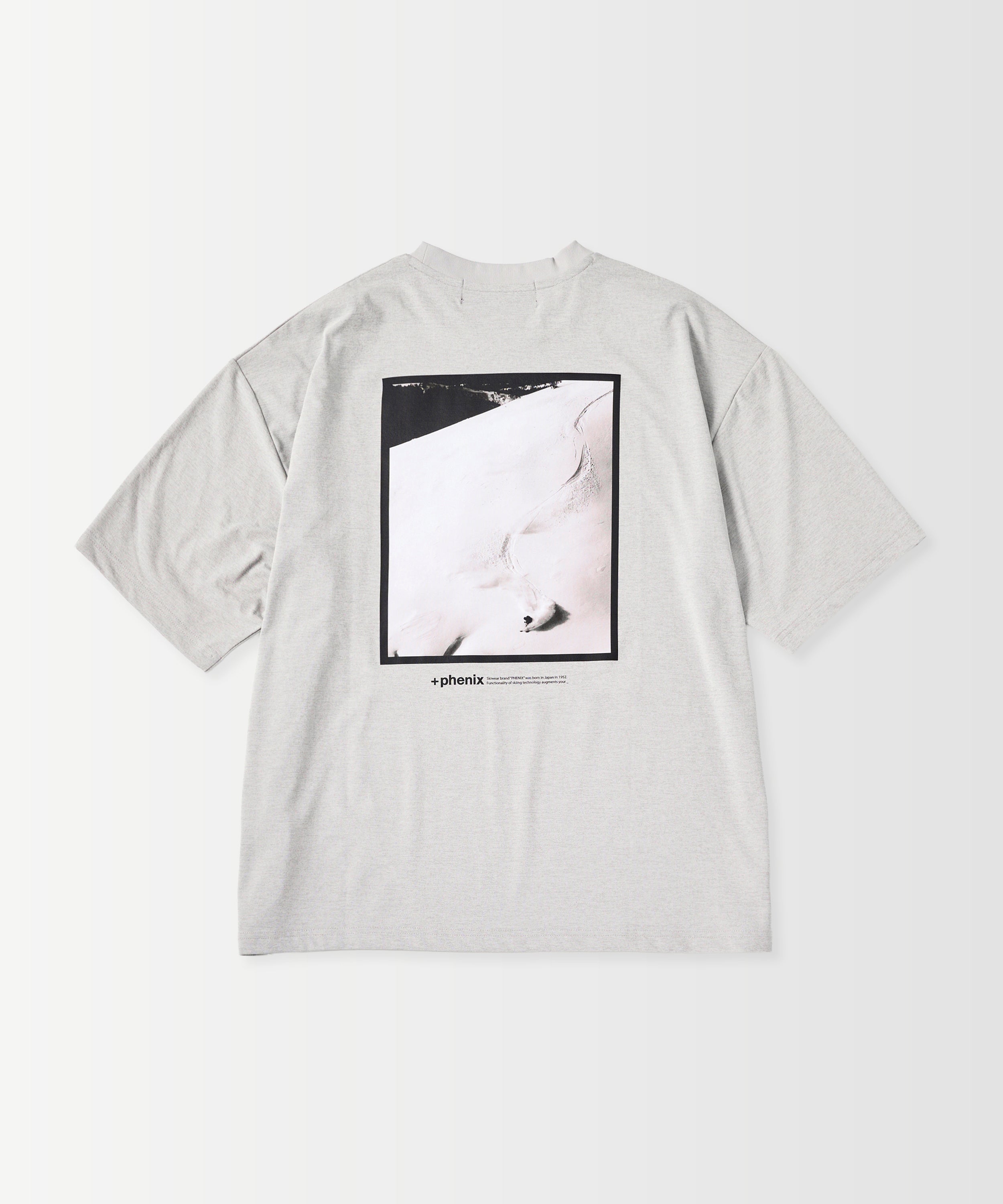 Outlast® SKIING PHOTO GRAPHIC SHORT SLEEVE TEE / スキー フォトグラフィック ショートスリーブTシャツ
