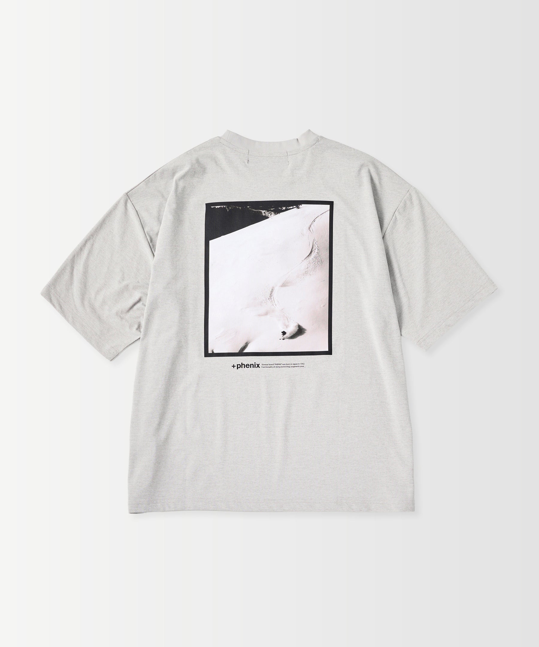 Outlast® SKIING PHOTO GRAPHIC SHORT SLEEVE TEE / スキー フォトグラフィック ショートスリーブTシャツ