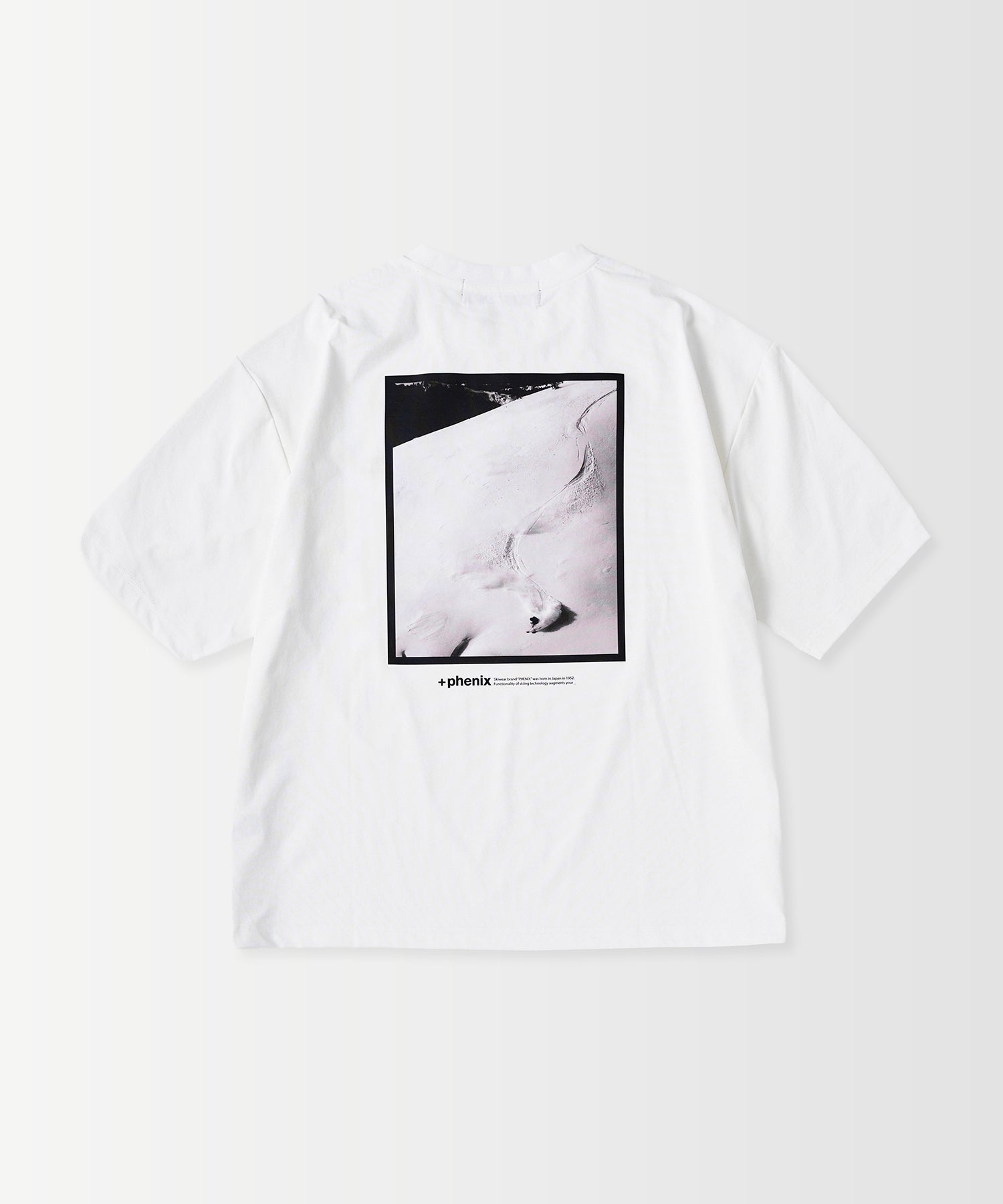 Outlast® SKIING PHOTO GRAPHIC SHORT SLEEVE TEE / スキー フォトグラフィック ショートスリーブTシャツ