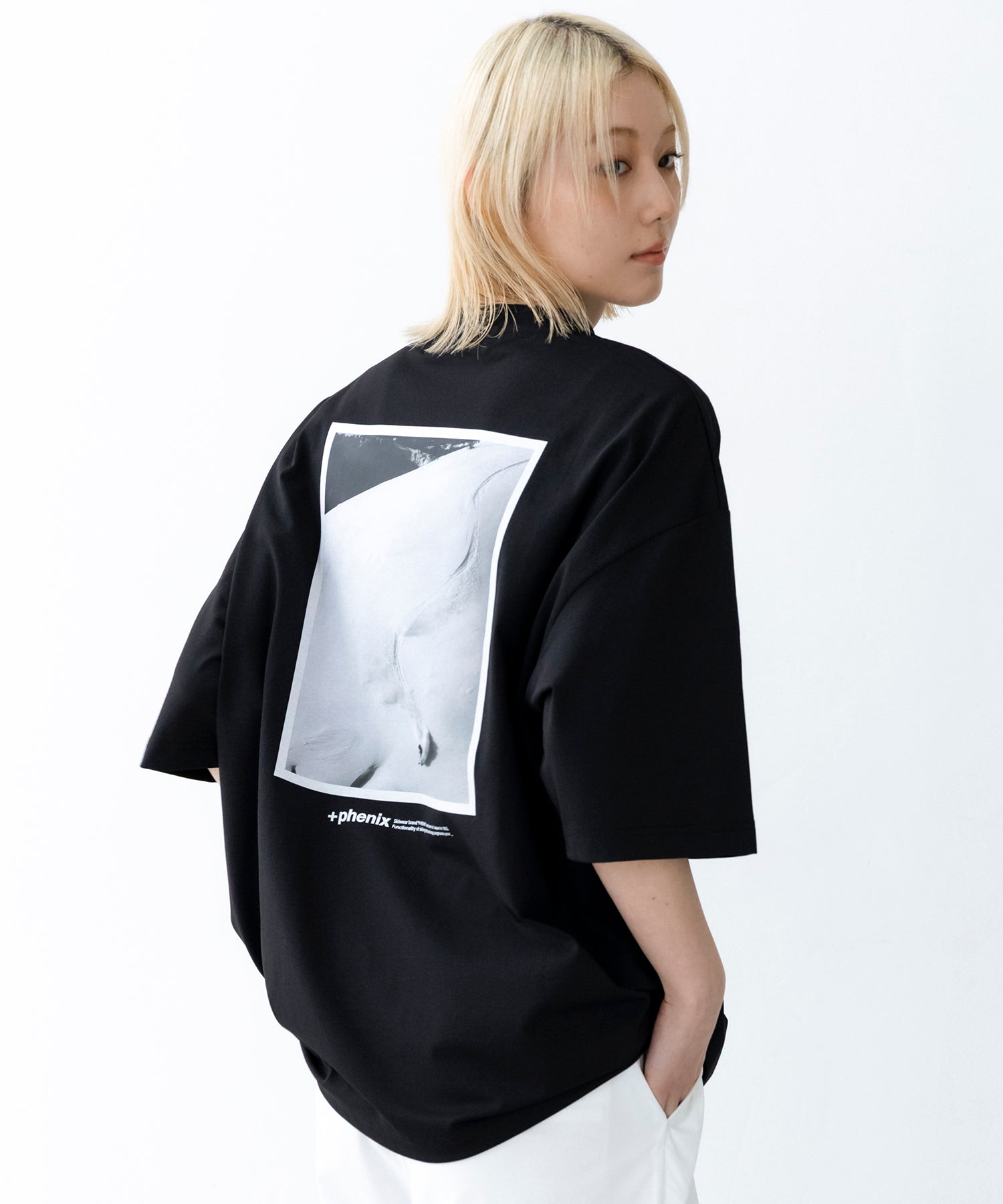 Outlast® SKIING PHOTO GRAPHIC SHORT SLEEVE TEE / スキー フォトグラフィック ショートスリーブTシャツ