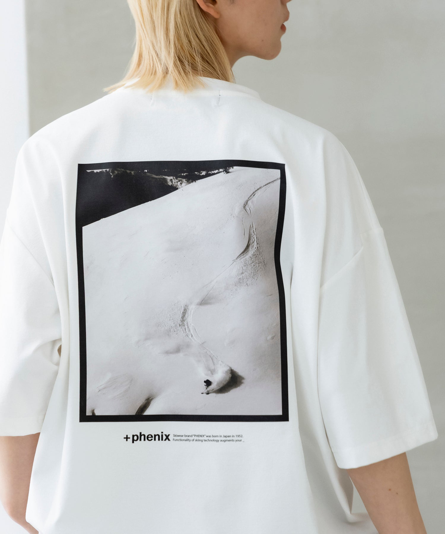 Outlast® SKIING PHOTO GRAPHIC SHORT SLEEVE TEE / スキー フォトグラフィック ショートスリーブTシャツ
