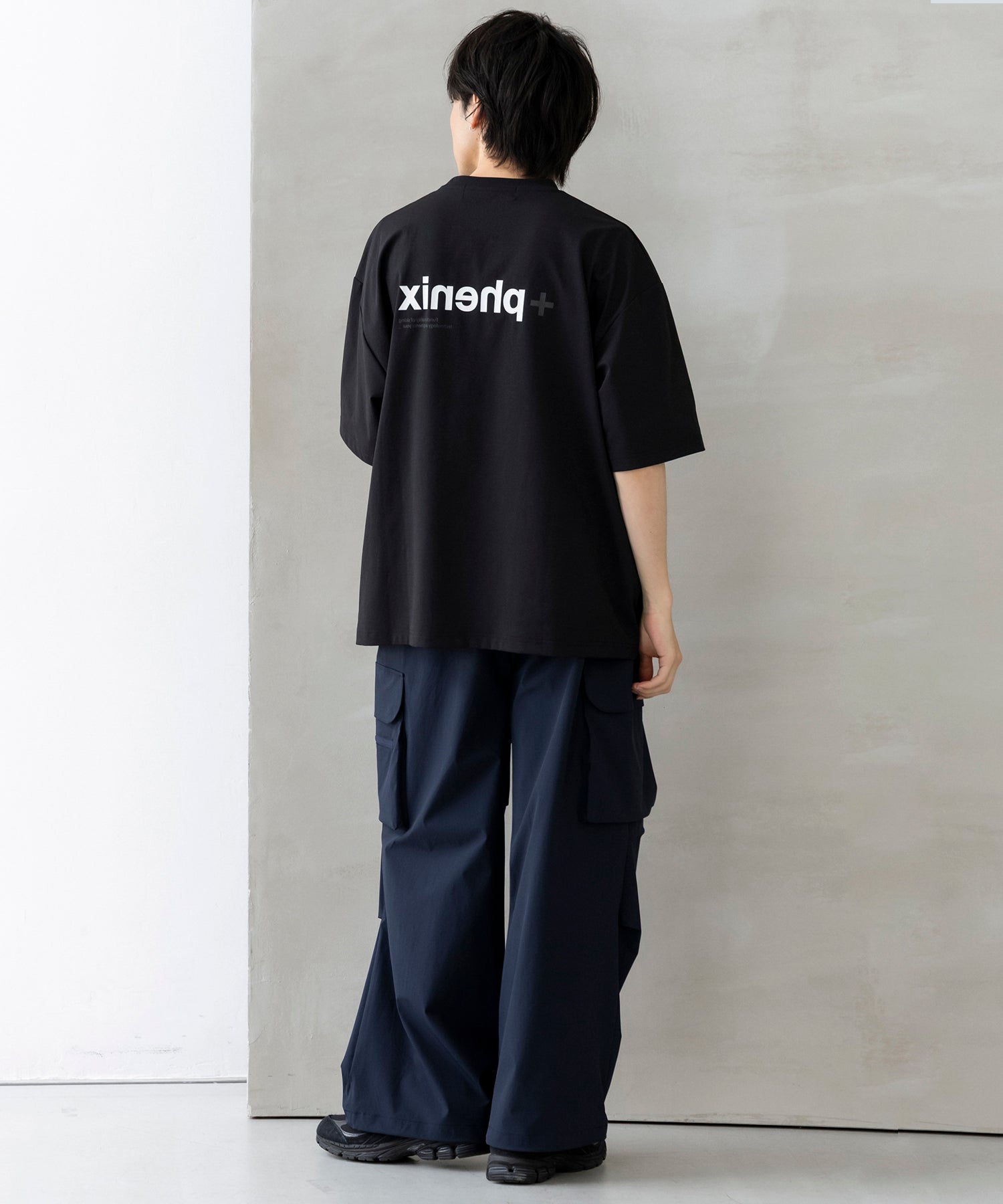 Outlast® MIRRORED GRAPHIC SHORT SLEEVE TEE / ミラードグラフィック ショートスリーブTシャツ