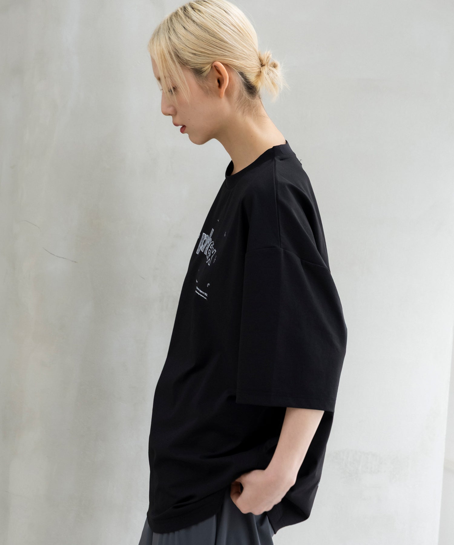 Outlast® HANDDRAWN GRAPHIC SHORT SLEEVE TEE / ハンドドローン グラフィック ショートスリーブTシャツ