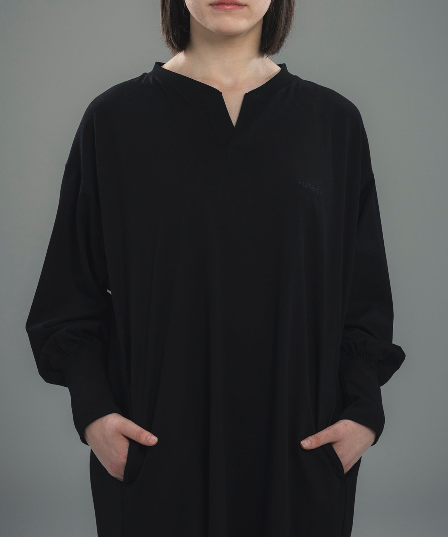 LONG CUFF CUT-AND-SEW DRESS / ロングカフ カットソードレス