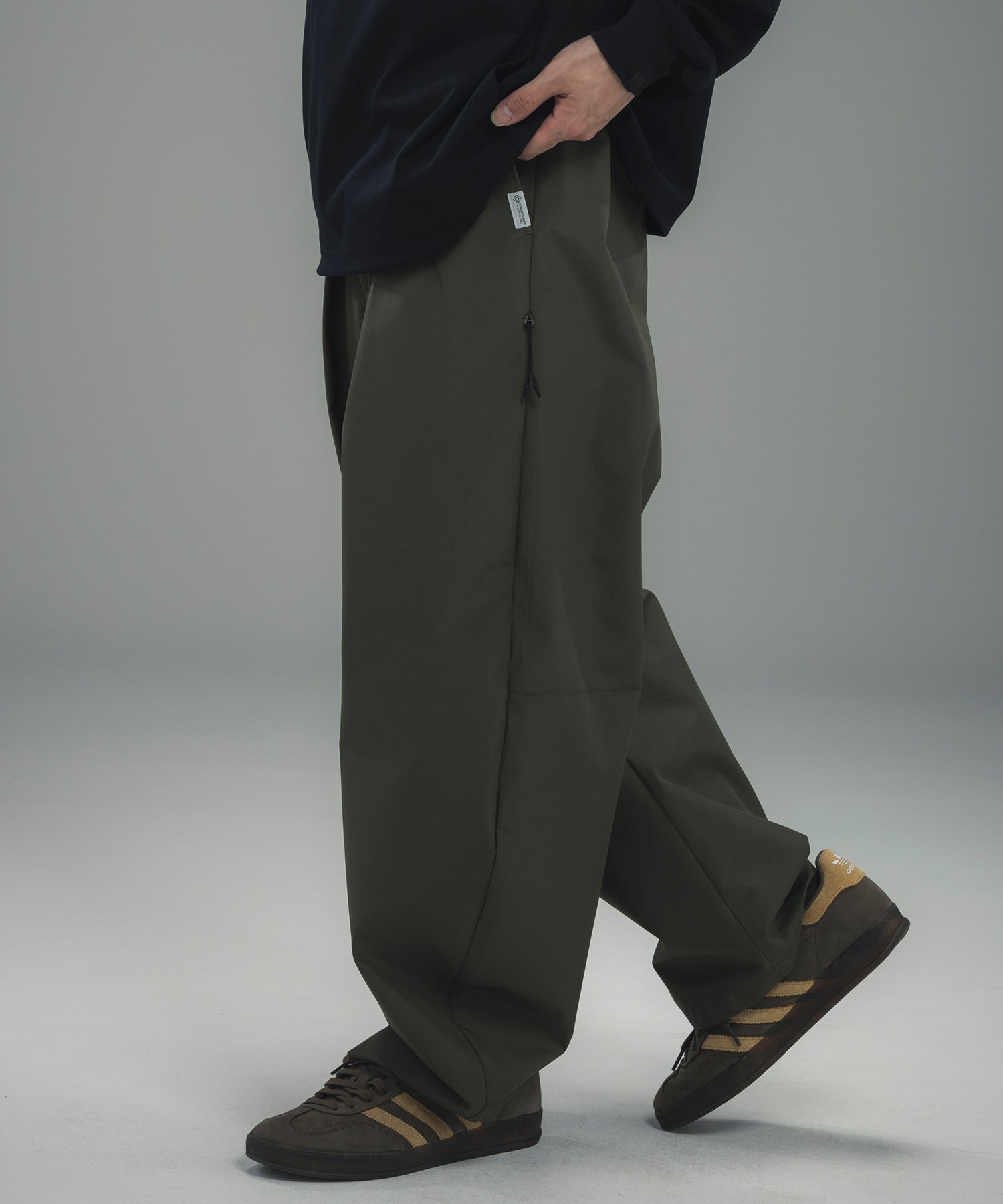 BARREL-LEG PANTS バレルレッグ パンツ / GORE-TEX WINDSTOPPER®