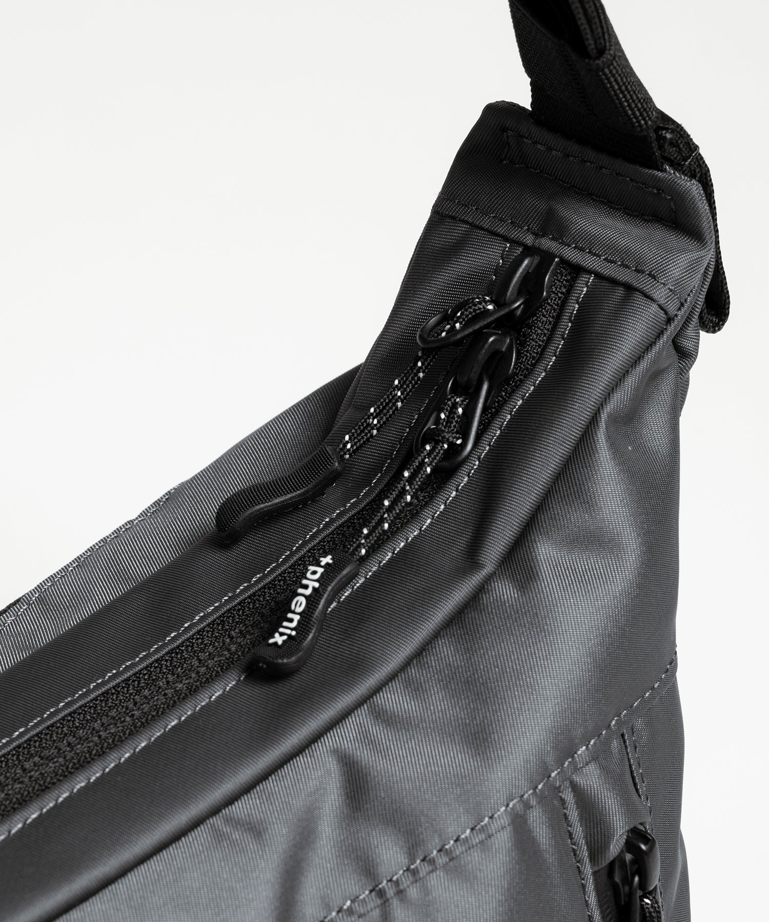 EXPAND SHOULDER BAG 6+ / エクスパンド ショルダーバッグ