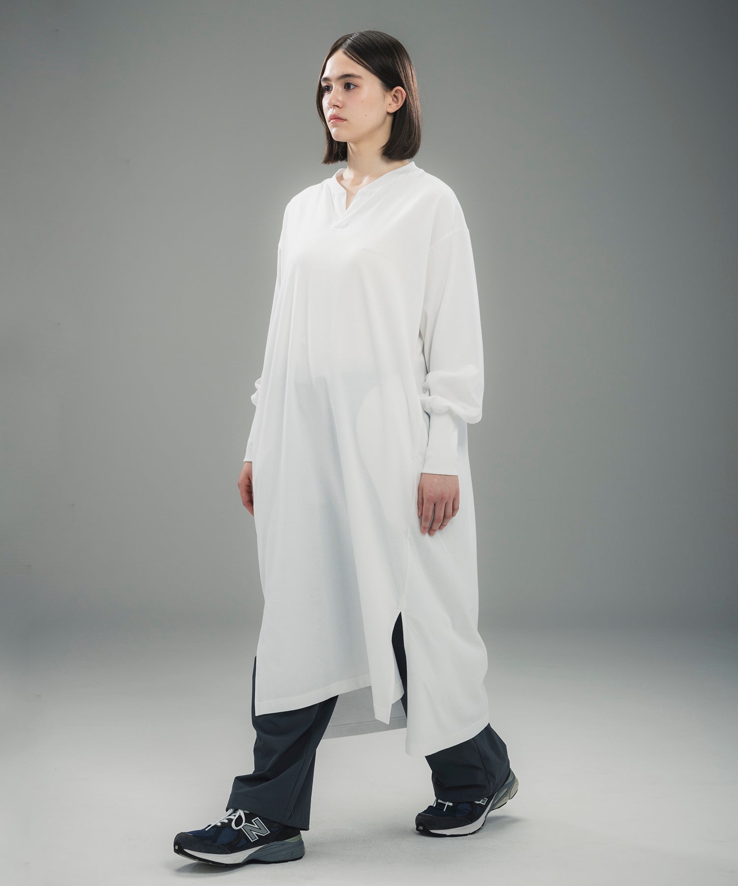 LONG CUFF CUT-AND-SEW DRESS / ロングカフ カットソードレス