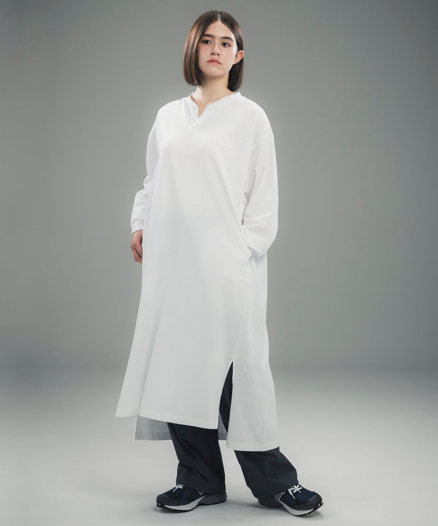 LONG CUFF CUT-AND-SEW DRESS / ロングカフ カットソードレス