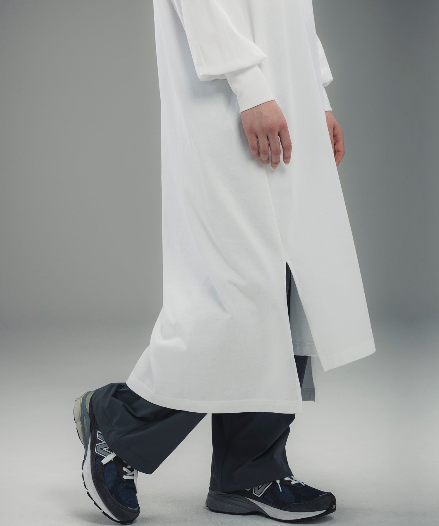 LONG CUFF CUT-AND-SEW DRESS / ロングカフ カットソードレス