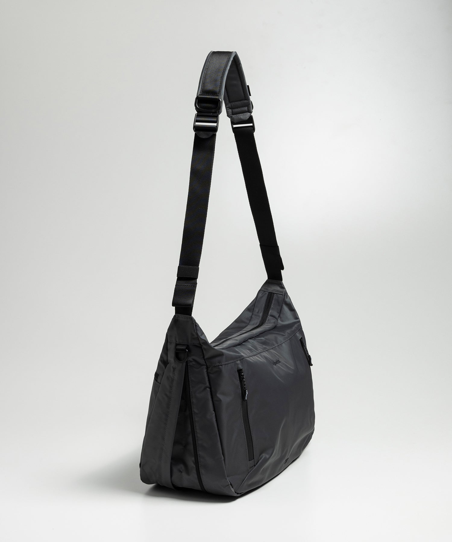 EXPAND SHOULDER BAG 20+ / エクスパンド ショルダーバッグ