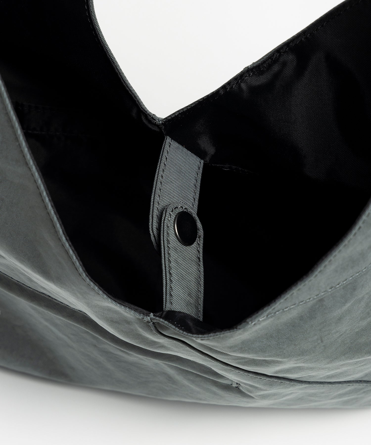 TECH FUROSHIKI BAG / テック フロシキバック