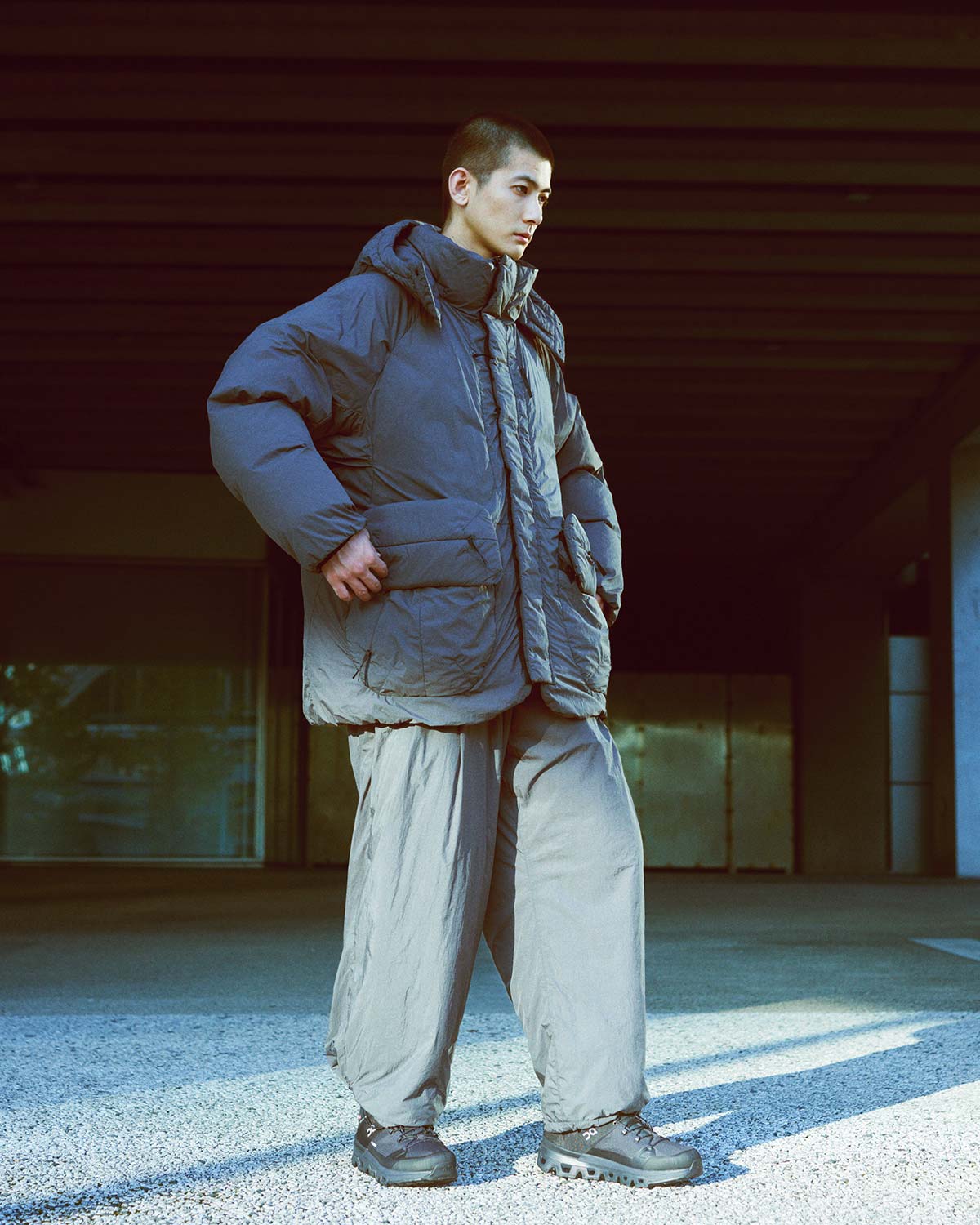 【MENS】ワイドパンツ Insulated air wide pants / Brilliance shade down proof /  アルクフェニックス