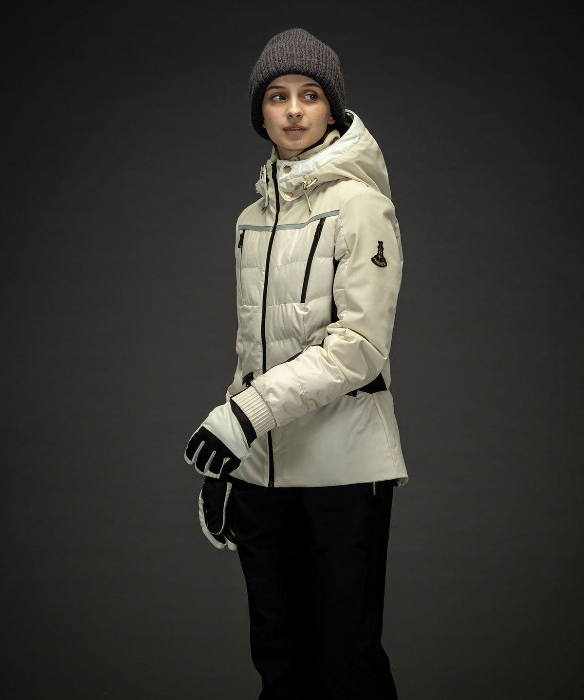 【WOMENS】Elegant Snow Jacket エレガントシャイニングスノージャケット / GRACE / スキーウェア /phenixスキーウェア 24AW