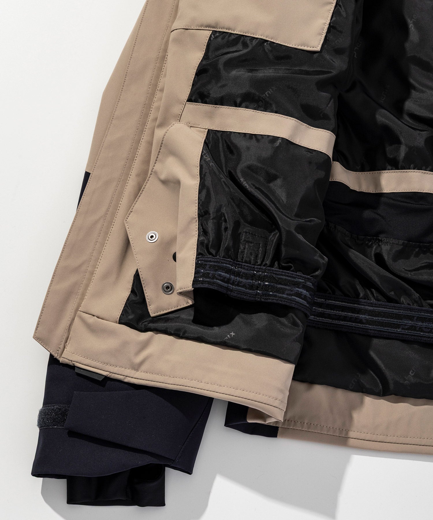 【10月上旬お届け予約商品】【MENS】Foreront Jacket / フォアフロントジャケット / phenix スキーウェア 26AW / APD