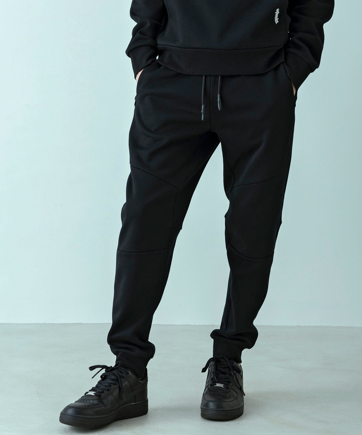 【MENS】HEAVY DUTY JOGGER SWEAT PANTS  ヘビーデューティー ジョガースウェットパンツ / +phenix(プラスフェニックス)