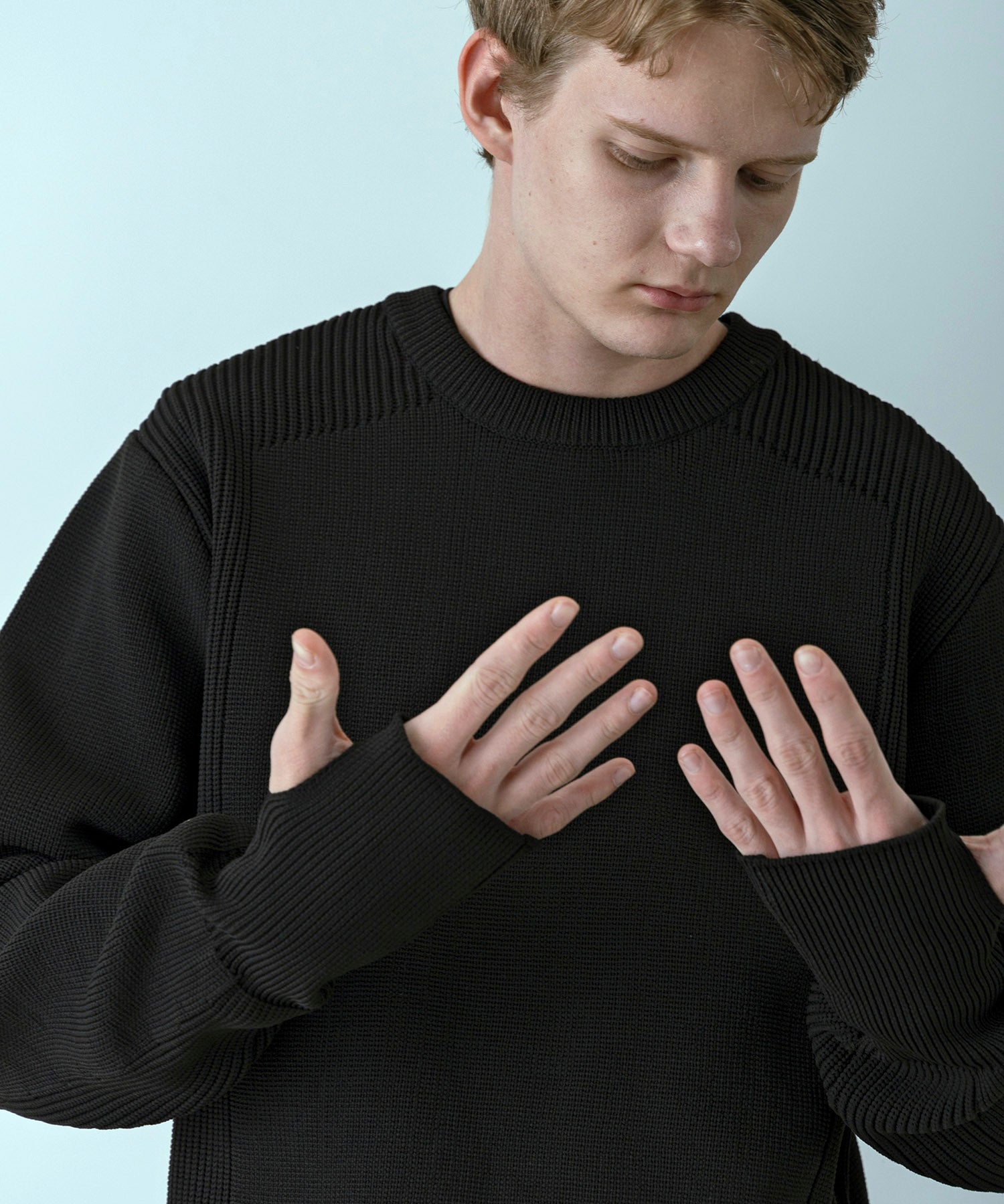 【MENS】HYBRID KNITTED LONG RIB PULL OVER  ハイブリッドニット ロングリブプルオーバー / +phenix(プラスフェニックス)