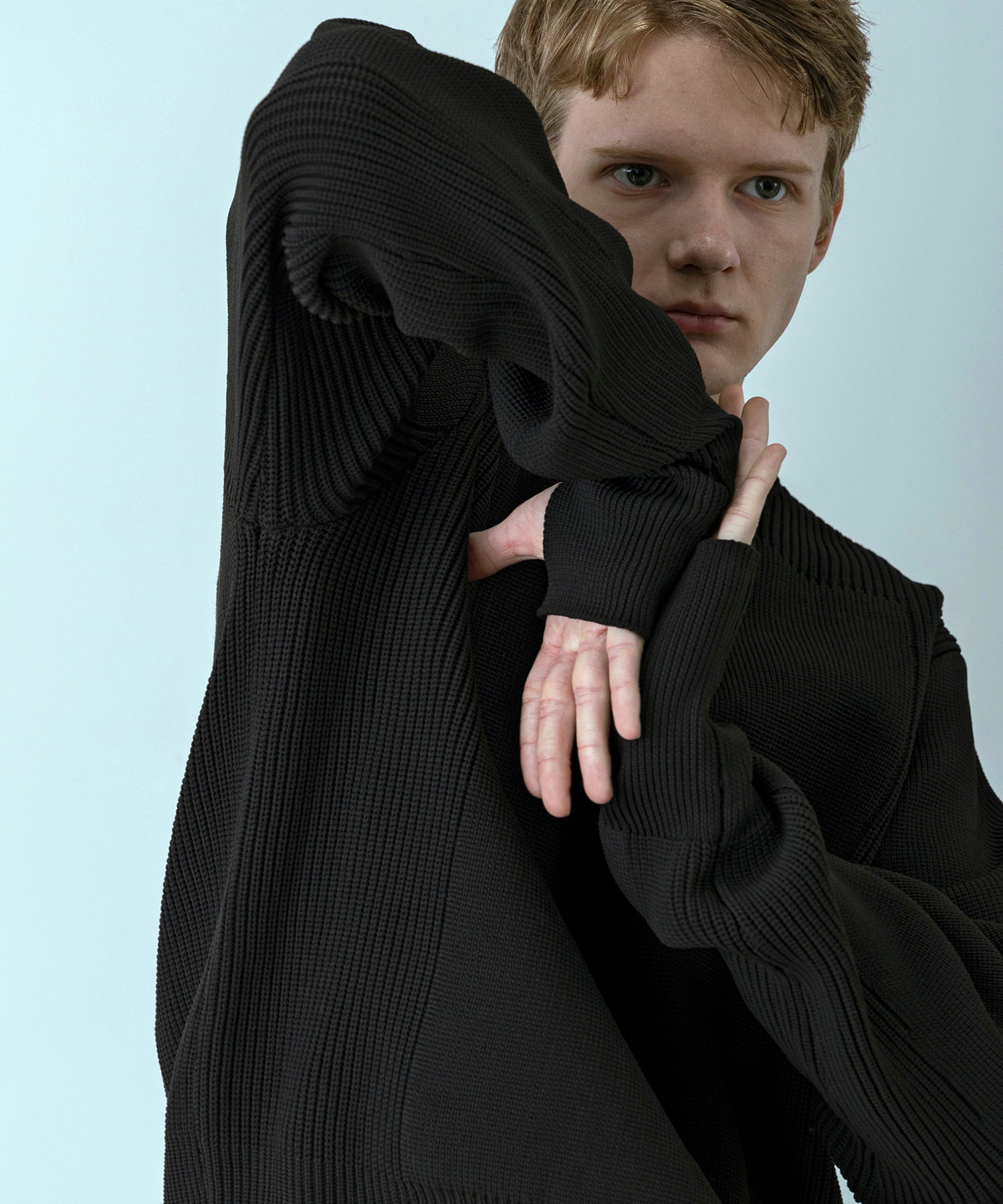 【MENS】HYBRID KNITTED LONG RIB PULL OVER  ハイブリッドニット ロングリブプルオーバー / +phenix(プラスフェニックス)