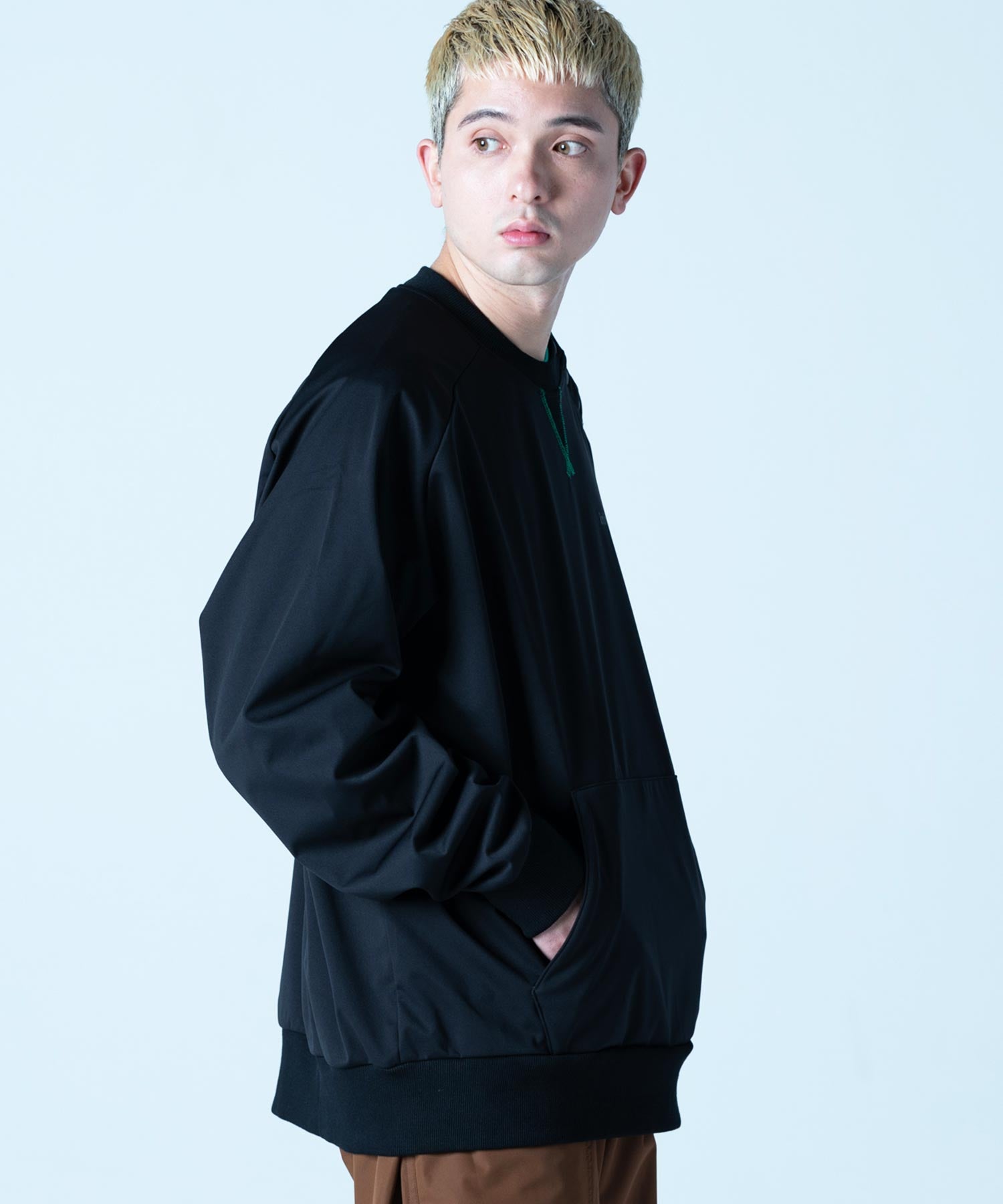 【MENS】撥水・耐水・高耐久加工スキー・スノーボードウェア クルーネックプルオーバー WATER-REPELLENT CREW NECK PULLOVER