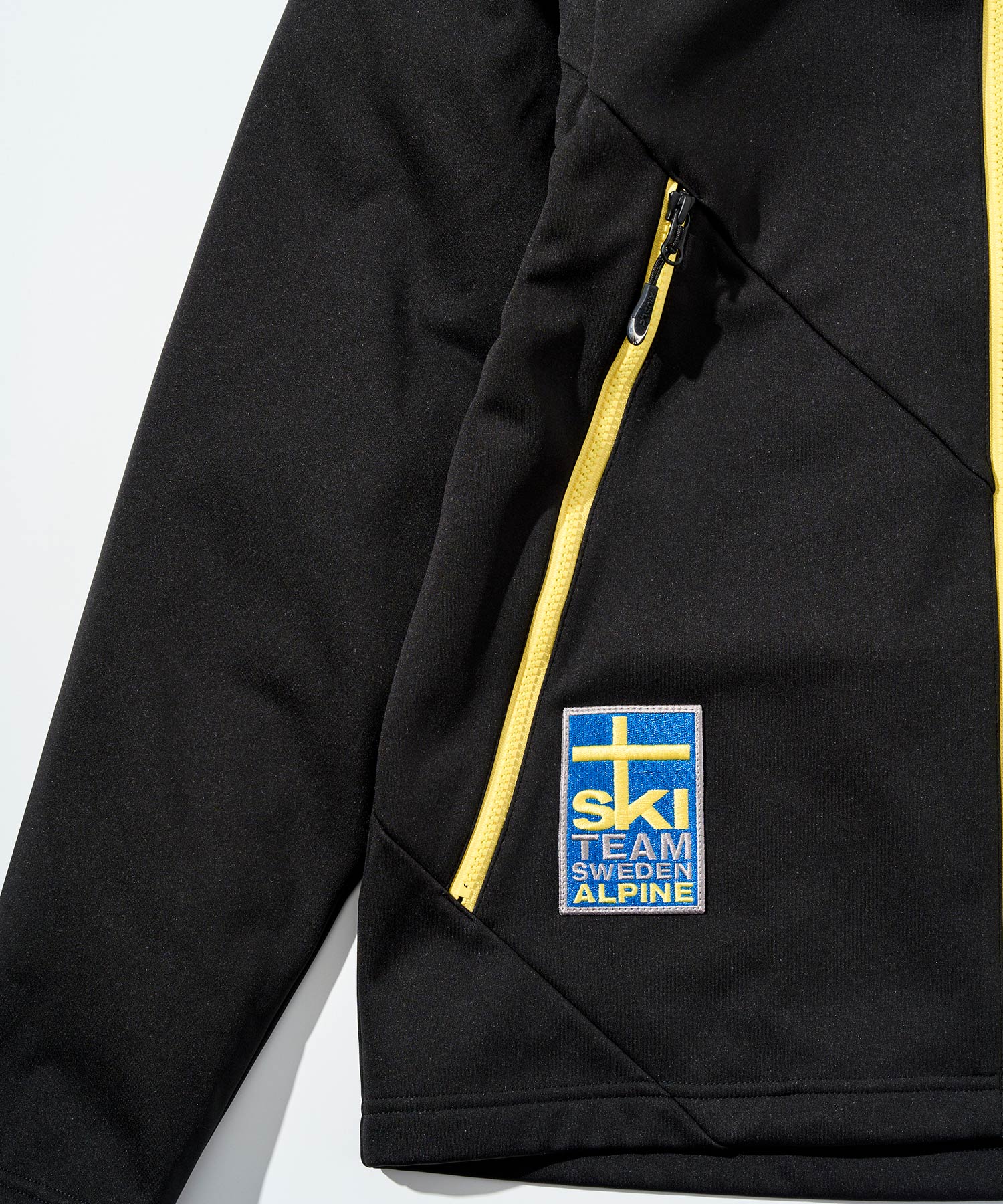 【MENS】Sweden Soft Shell Jacket / phenix Ski Wear 26AW