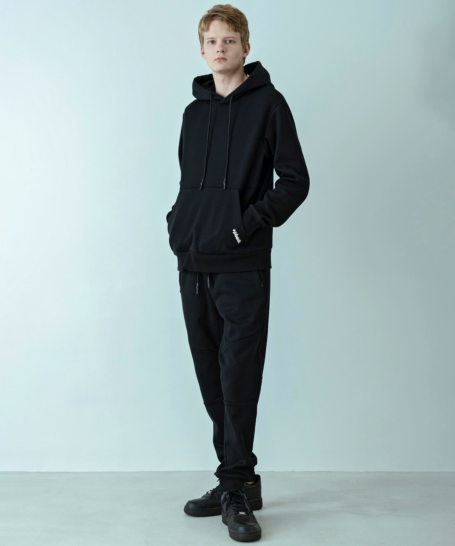 【MENS】HEAVY DUTY JOGGER SWEAT PANTS  ヘビーデューティー ジョガースウェットパンツ / +phenix(プラスフェニックス)