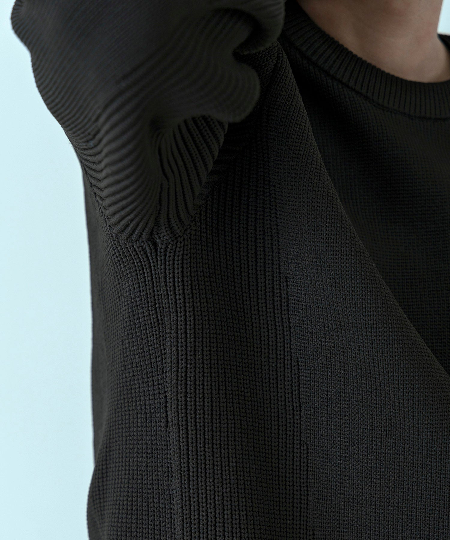 【MENS】HYBRID KNITTED LONG SLEEVE PULL OVER  ハイブリッドニット ロングスリーブプルオーバー / +phenix(プラスフェニックス)