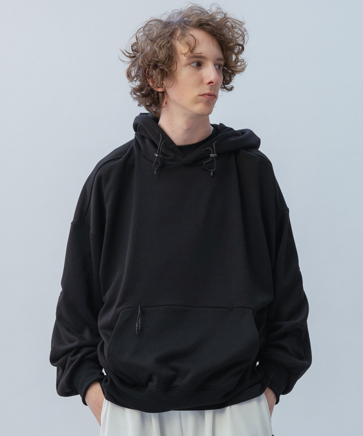 TECH SWEAT HOODIE / テック スウェット フーディー