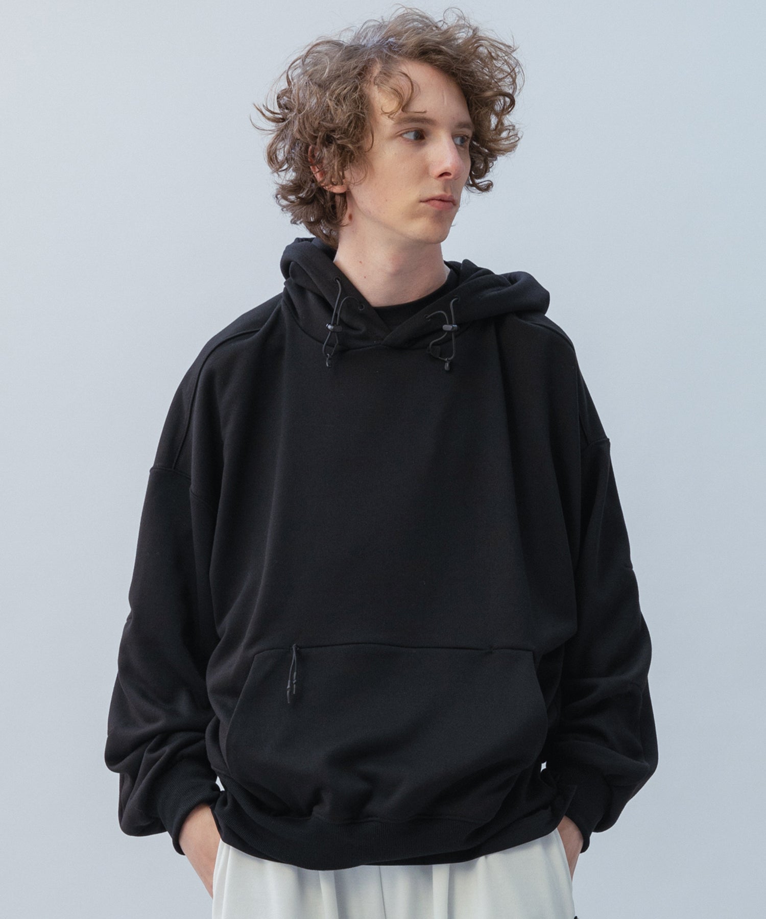 TECH SWEAT HOODIE / テック スウェット フーディー