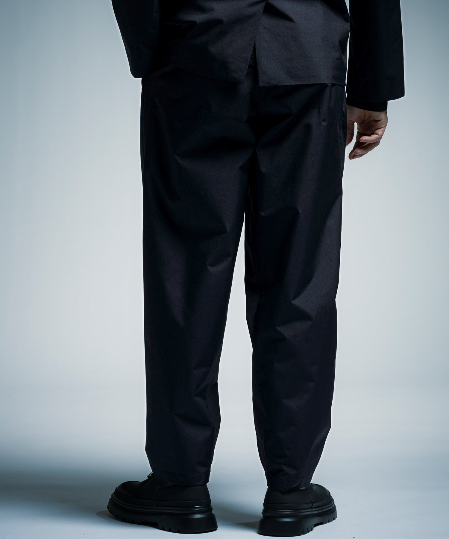 【10月中旬お届け予約商品】TRAVEL WIDE SLACKS トラベルワイドスラックス / WINDSTOPPER® PRODUCTS BY GORE-TEX LABS