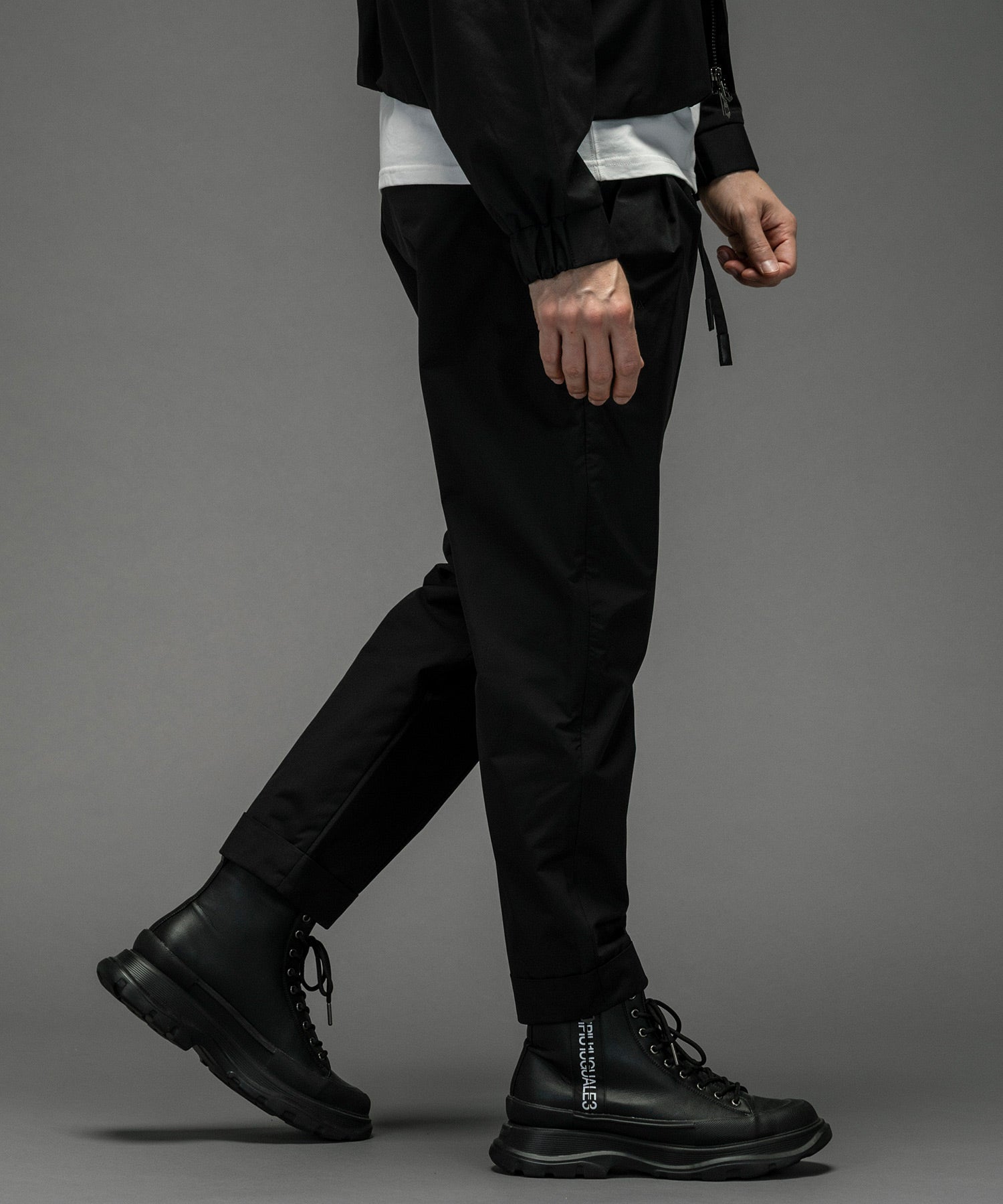 CROPPED SLACKS クロップドスラックス / WINDSTOPPER プロダクト by GORE-TEX LABS