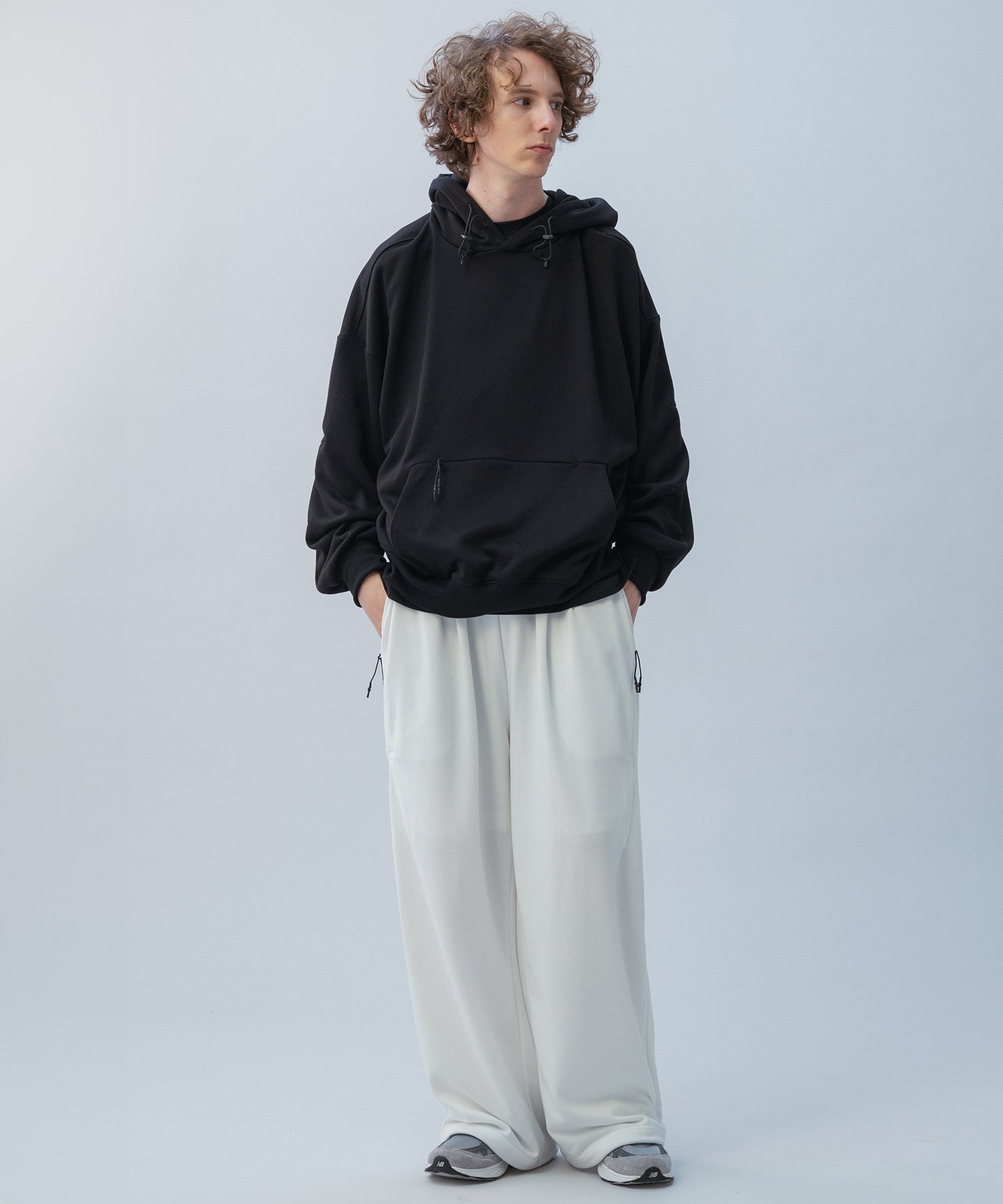 TECH SWEAT HOODIE / テック スウェット フーディー