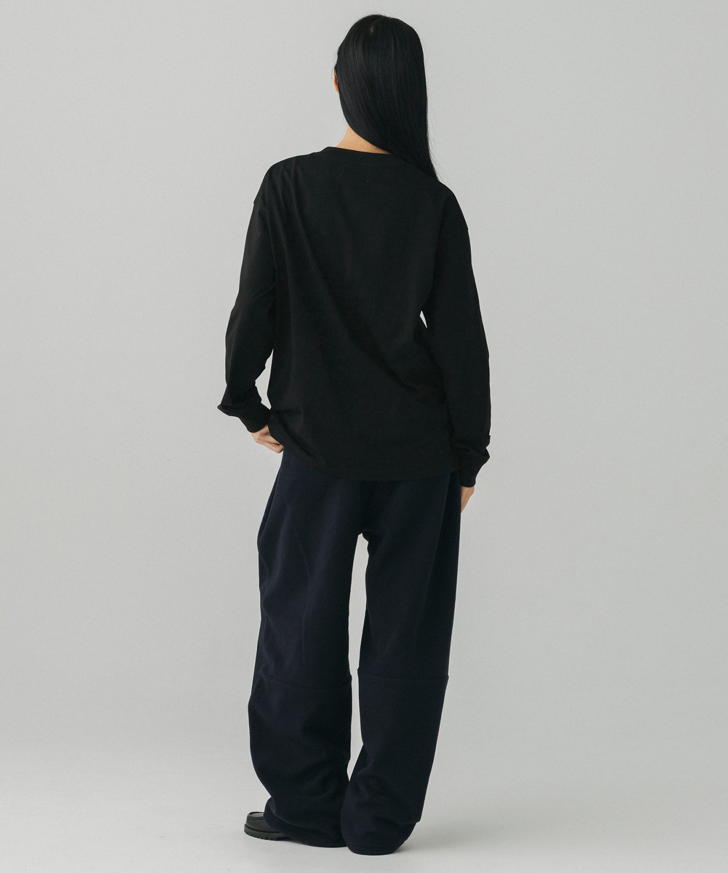 HENLEY NECK SNAP LONG SLEEVE TEE