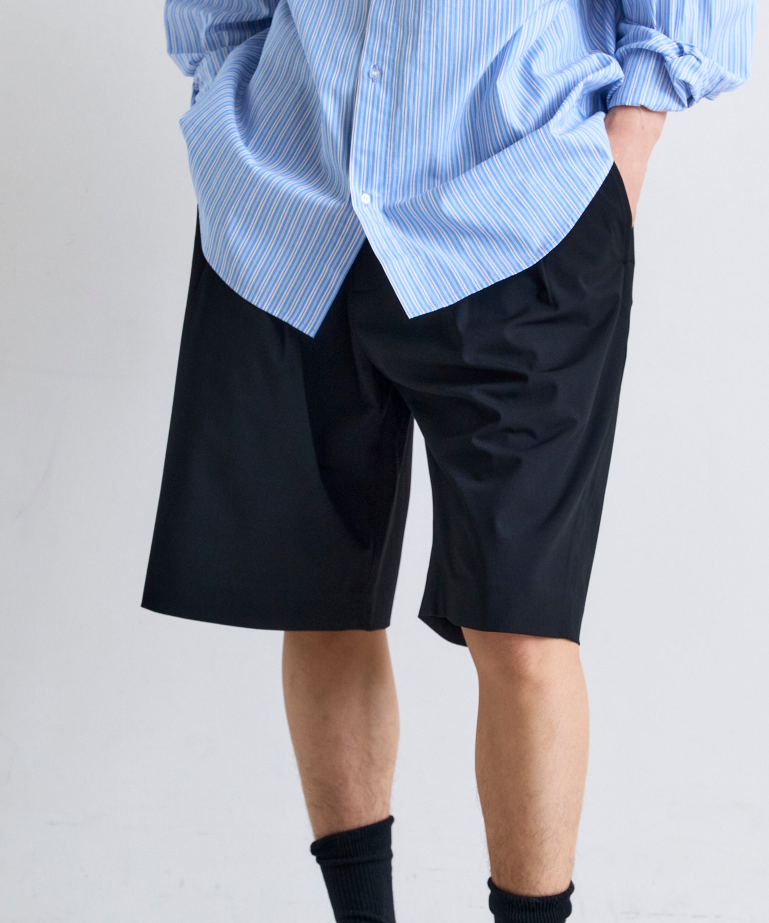 2-TUCK HALF SLACKS / ツータック ハーフスラックス