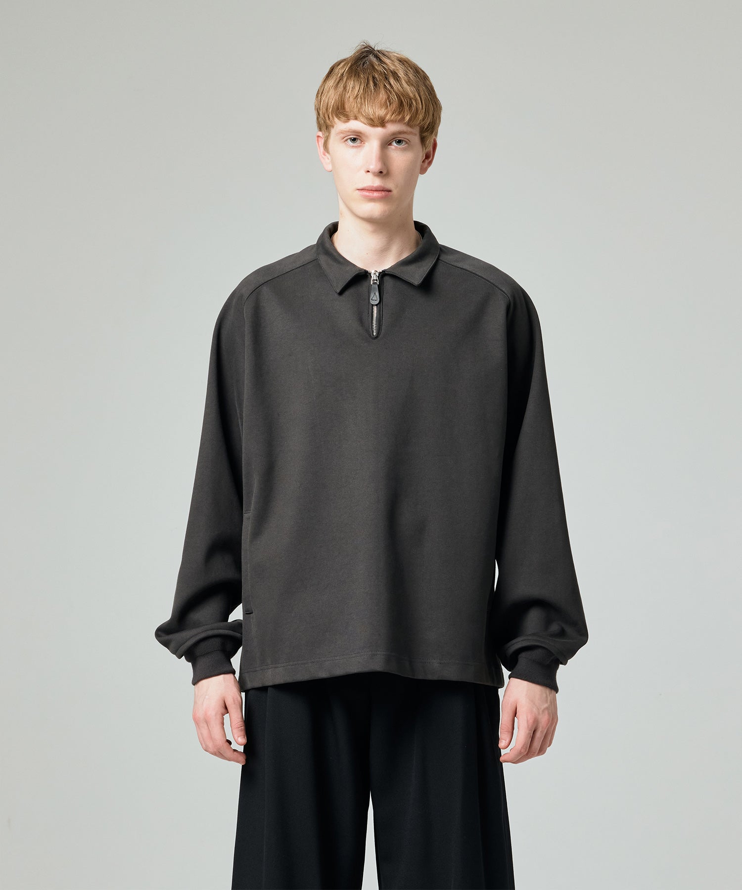 AERO STILL HALF ZIP SWEAT SHIRT
