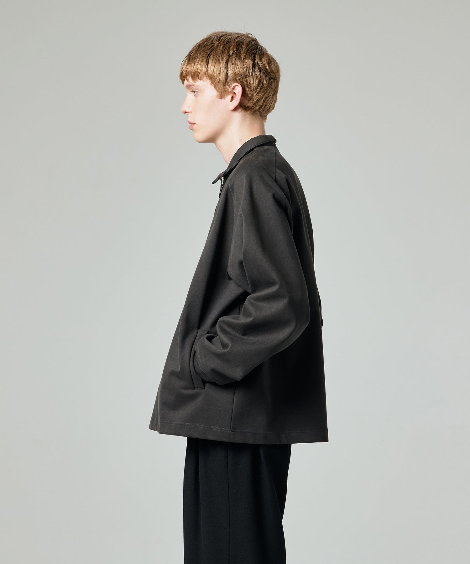 AERO STILL HALF ZIP SWEAT SHIRT