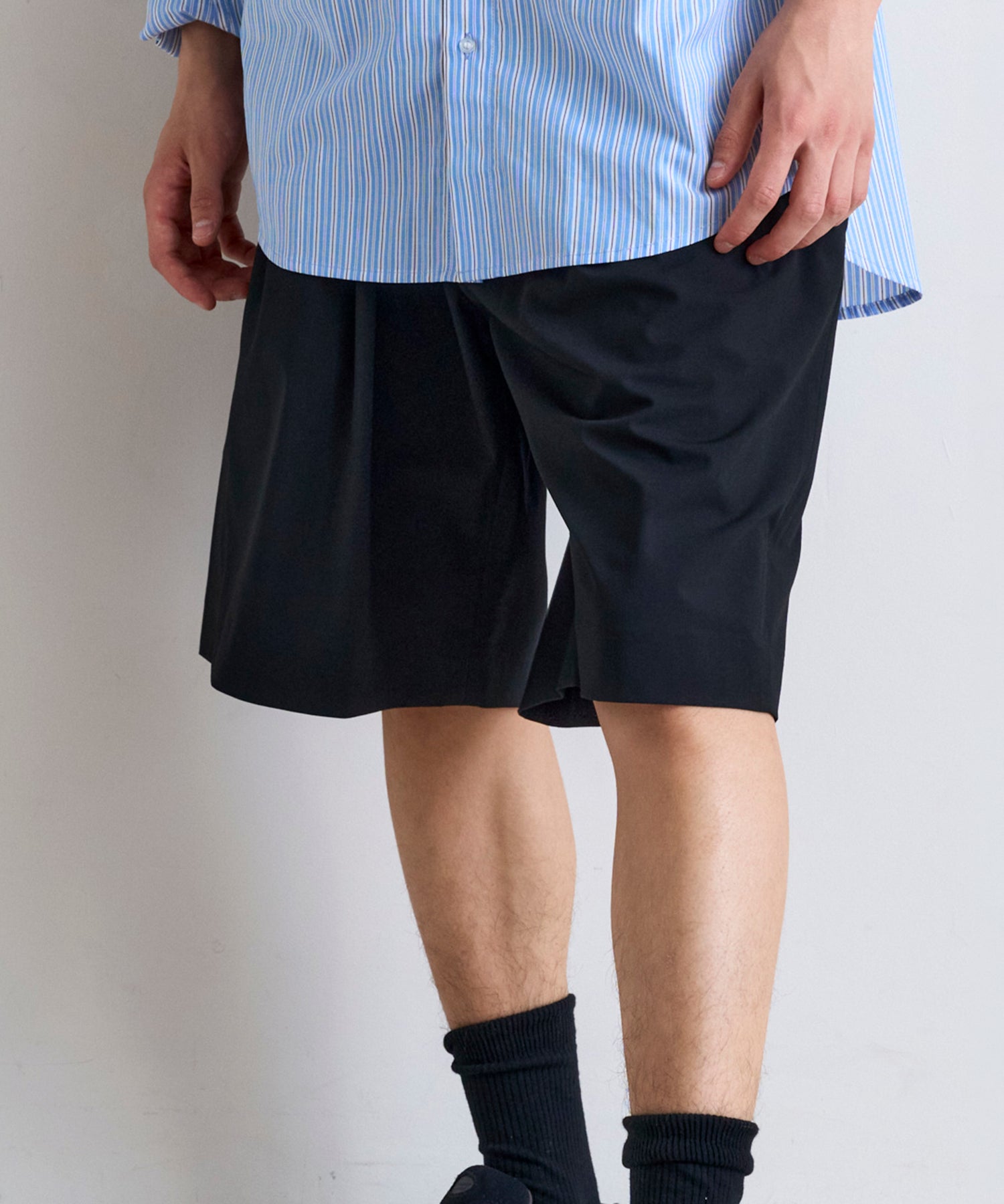 2-TUCK HALF SLACKS / ツータック ハーフスラックス