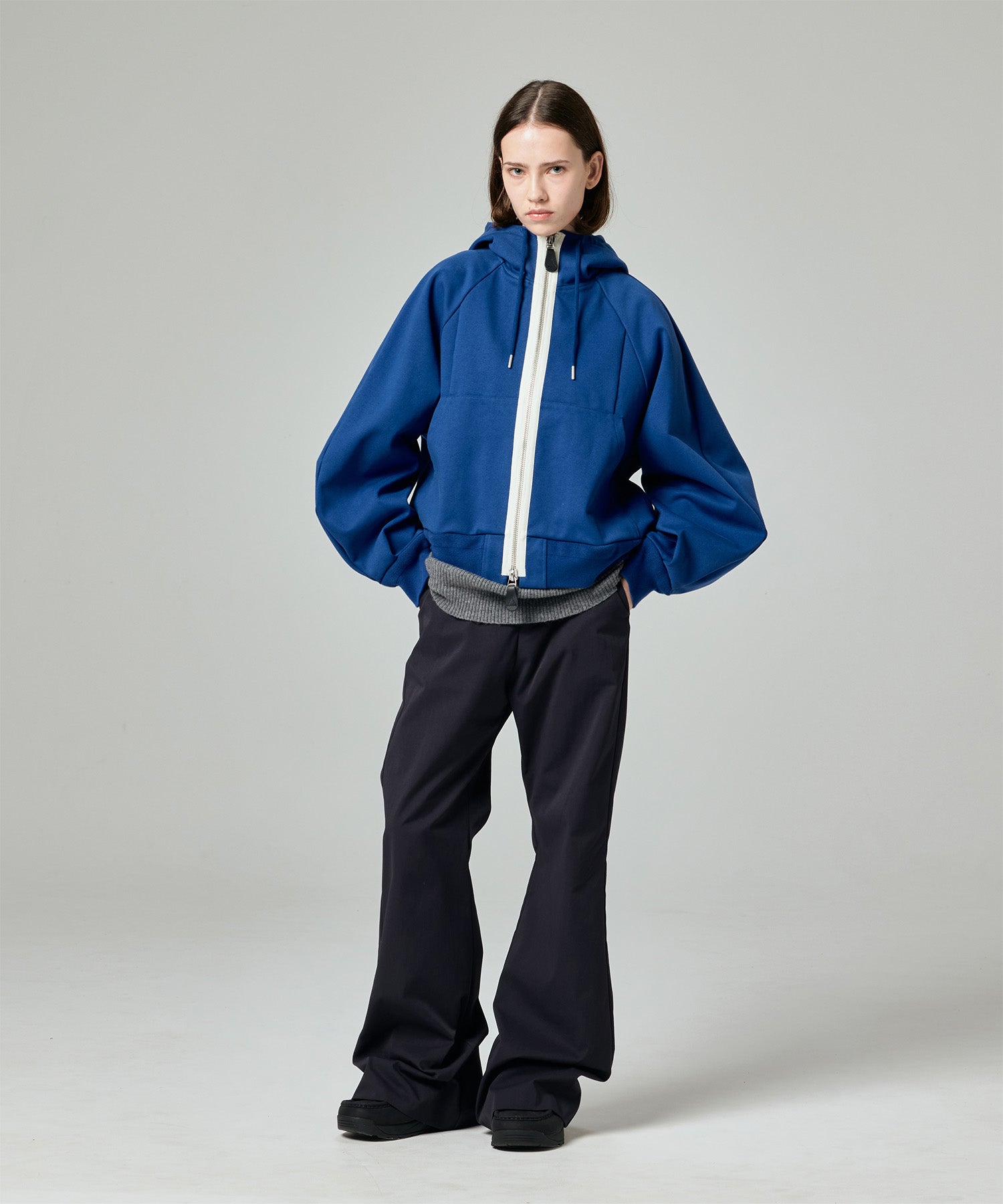 AERO STILL BALLOON SLEEVE SHORT HOODIE