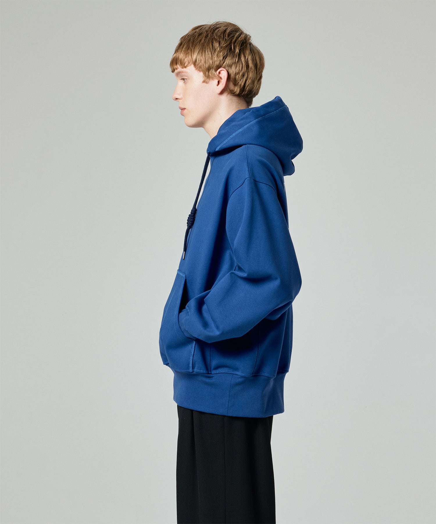 AERO STILL SLOGAN SWEAT HOODIE