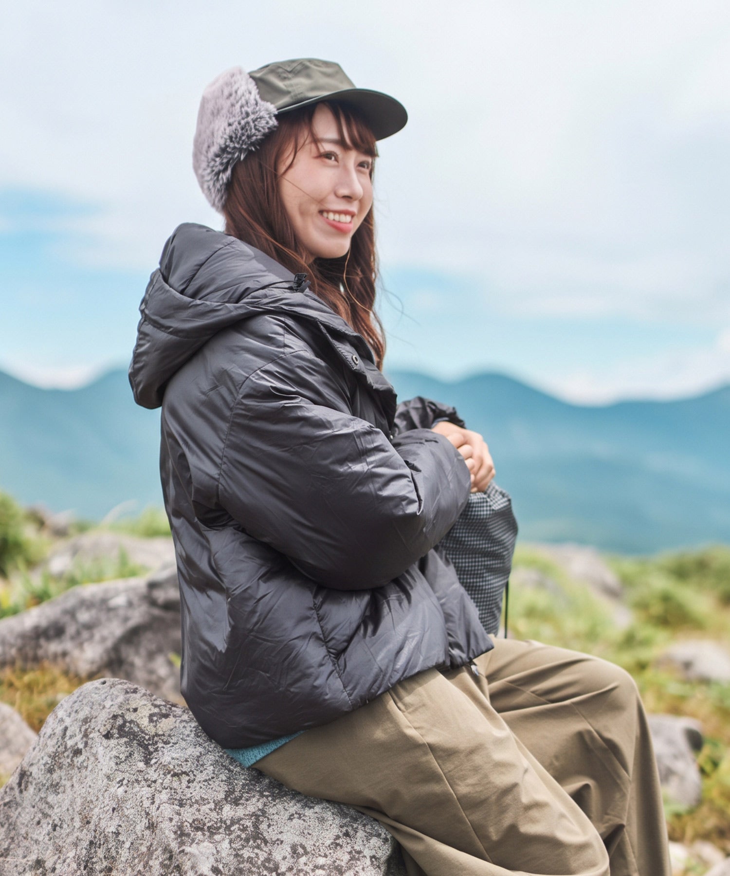 ADAPTABLE FLUFFY JACKET / ADAPTABLE FLUFFY SHORT JACKET