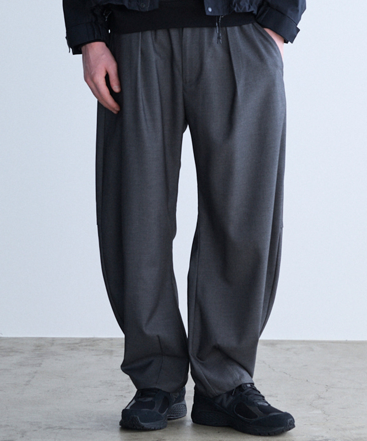 【1月上旬お届け予約商品】COCOON SILHOUETTE RELAXED PANTS コクーンシルエット リラックス パンツ