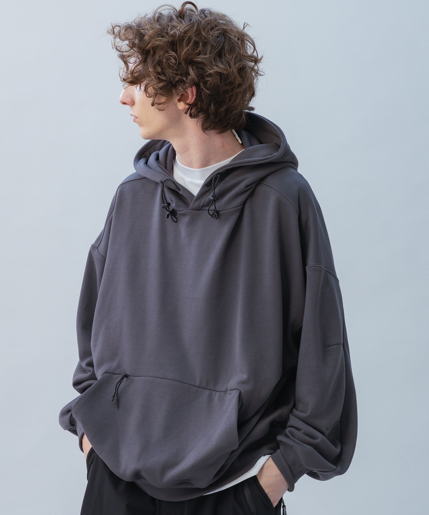 TECH SWEAT HOODIE / テック スウェット フーディー