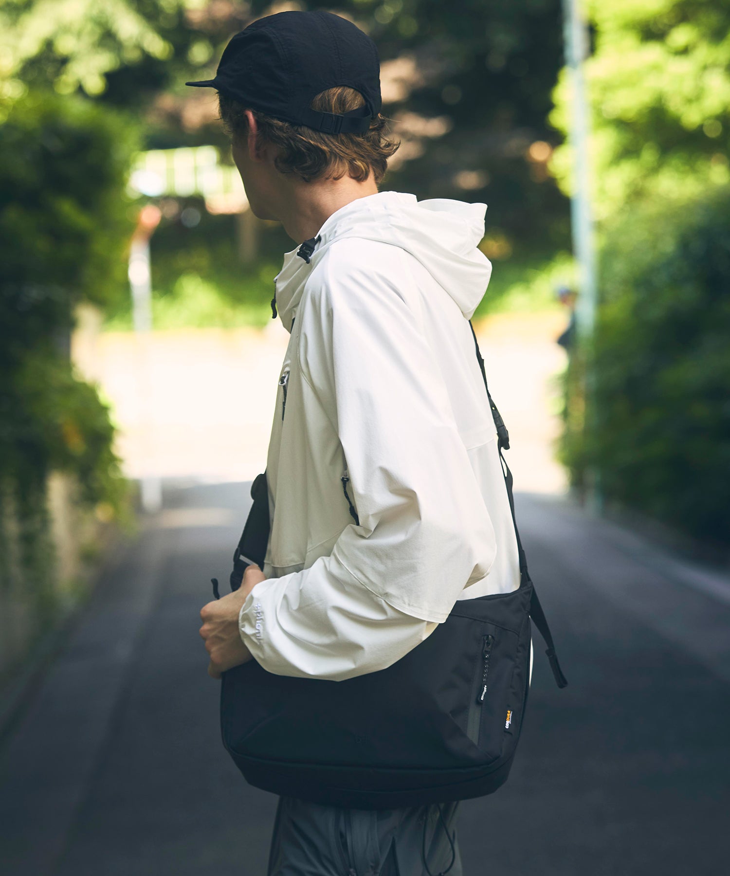 EXPAND SHOULDER BAG 6+ / エクスパンド ショルダーバッグ