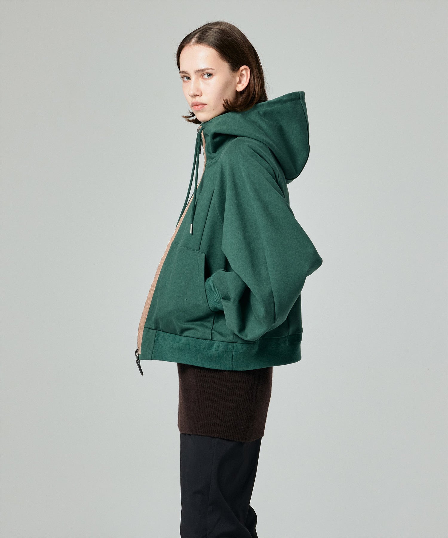 AERO STILL BALLOON SLEEVE SHORT HOODIE