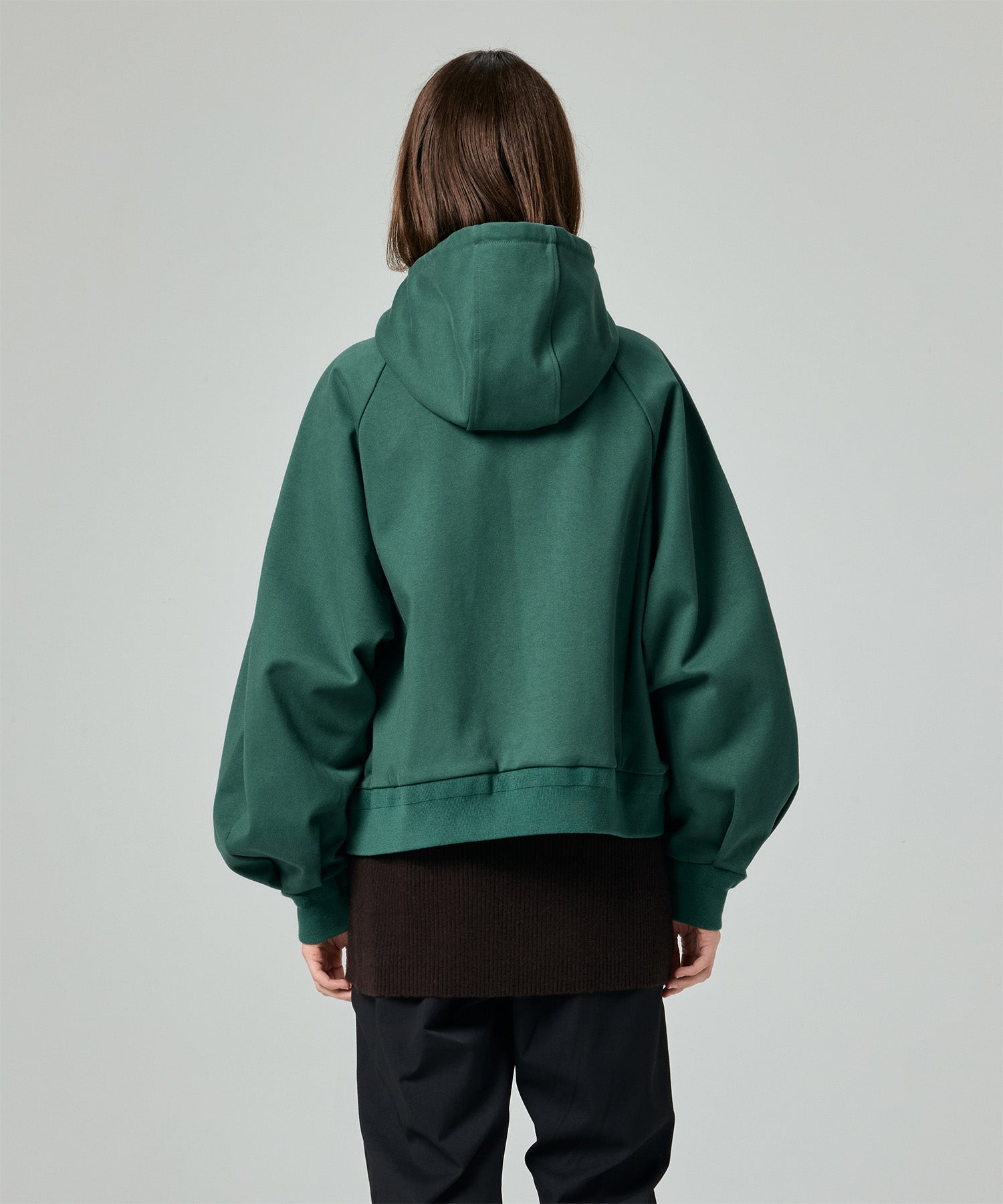 AERO STILL BALLOON SLEEVE SHORT HOODIE