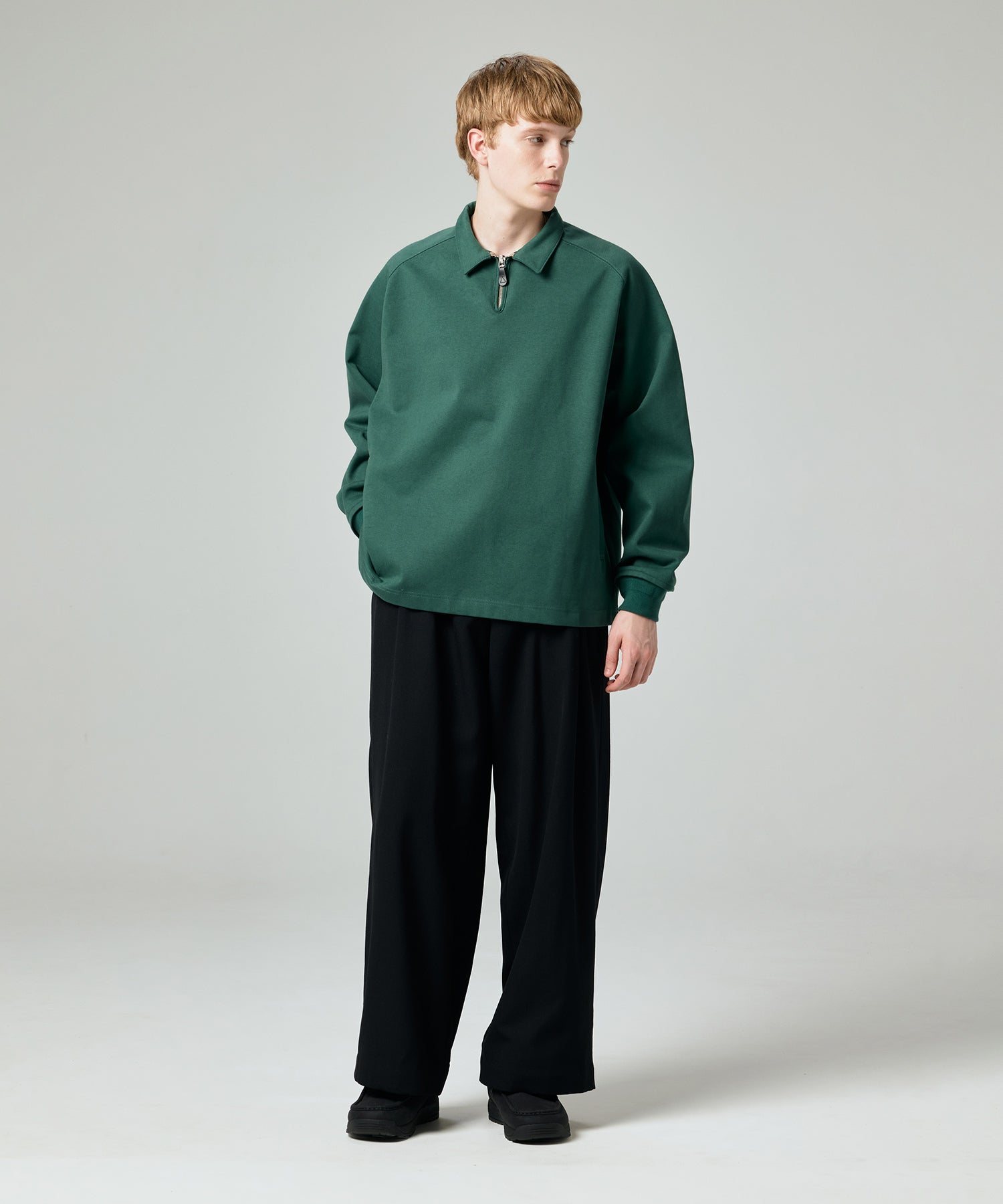 AERO STILL HALF ZIP SWEAT SHIRT