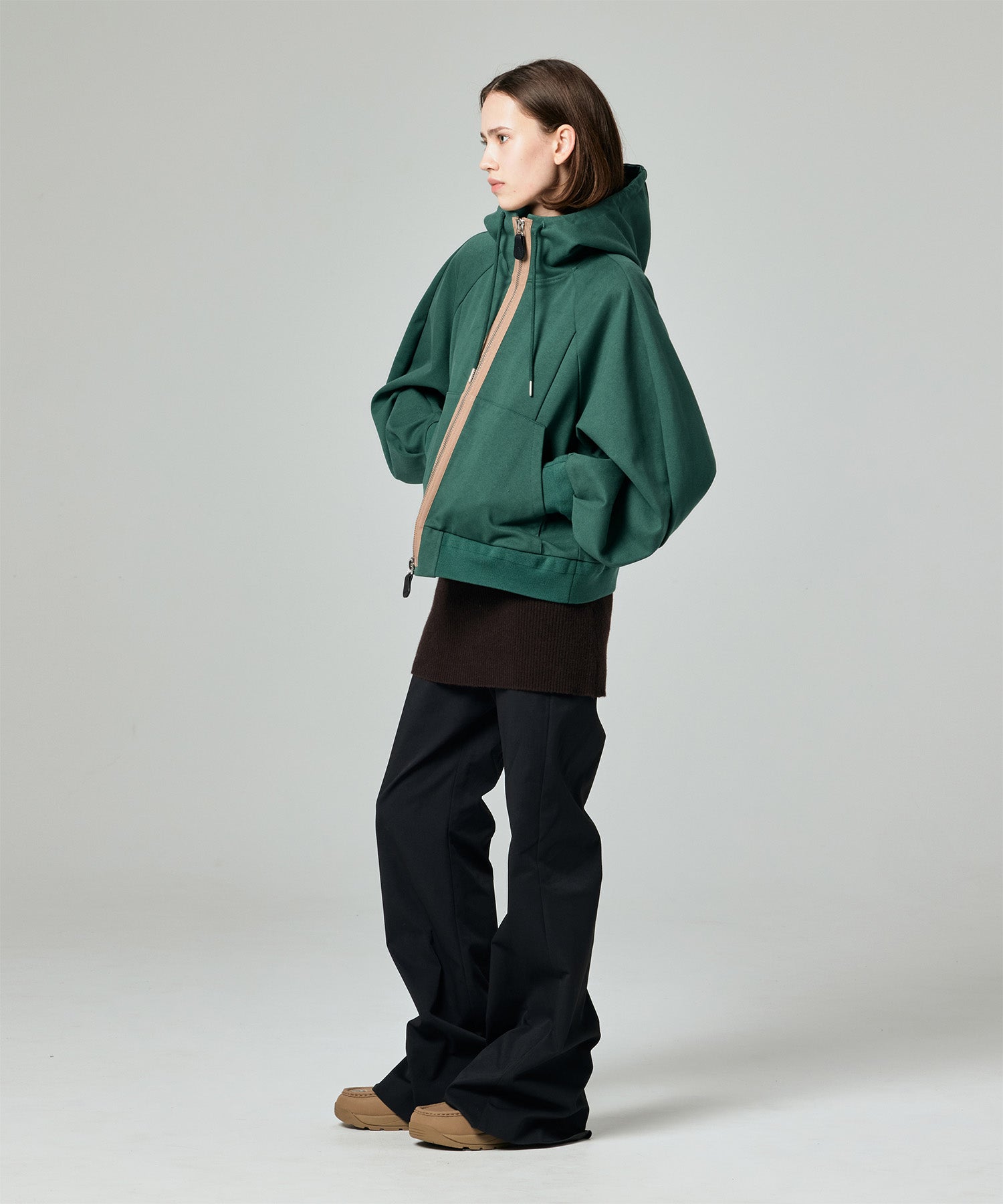 AERO STILL BALLOON SLEEVE SHORT HOODIE