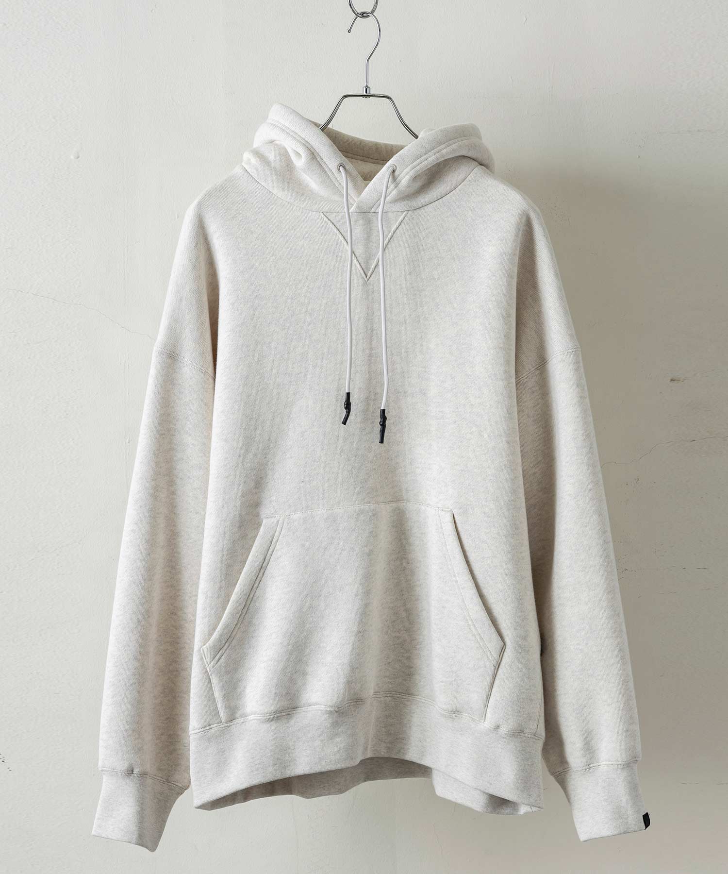 【MENS】FUNCTIONAL HEAVY WEIGHT SWEAT HOODY  ヘビーウェイト スウェット フーディー 蓄熱保温 +phenix(プラスフェニックス)　