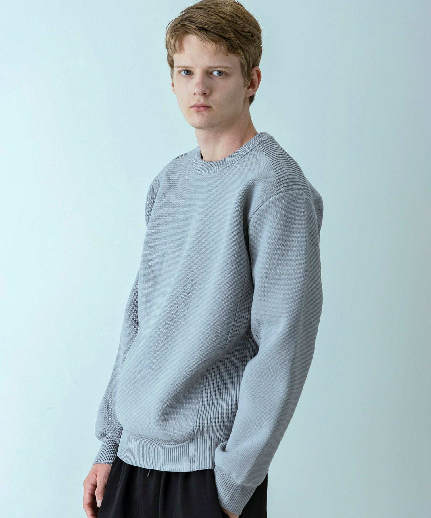 【MENS】HYBRID KNITTED LONG SLEEVE PULL OVER  ハイブリッドニット ロングスリーブプルオーバー / +phenix(プラスフェニックス)