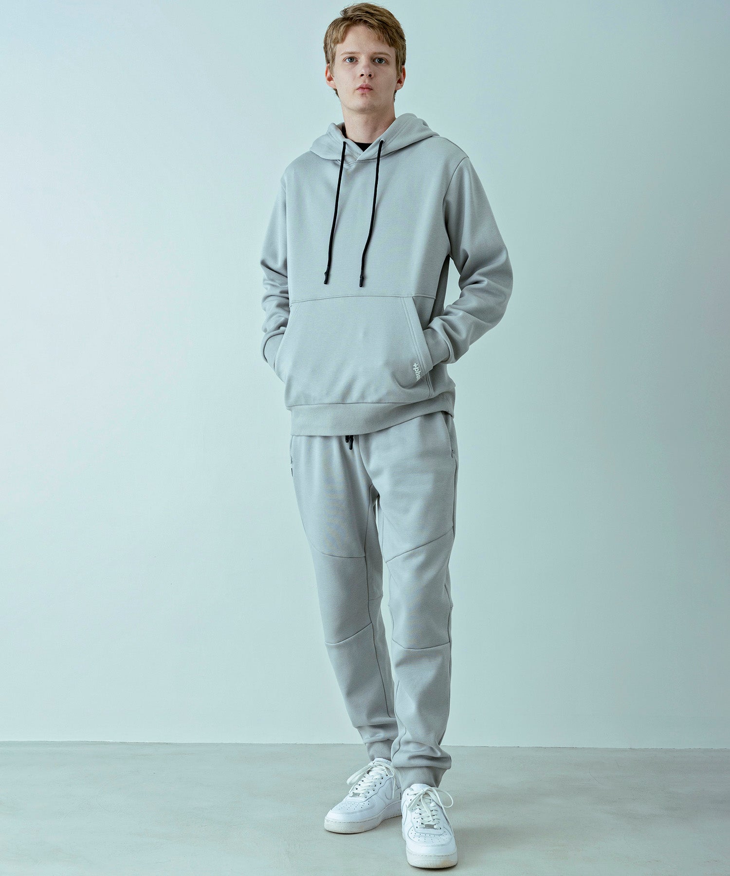 【MENS】HEAVY DUTY HOODY SWEAT  ヘビーデューティー フーディスウェット / +phenix(プラスフェニックス)
