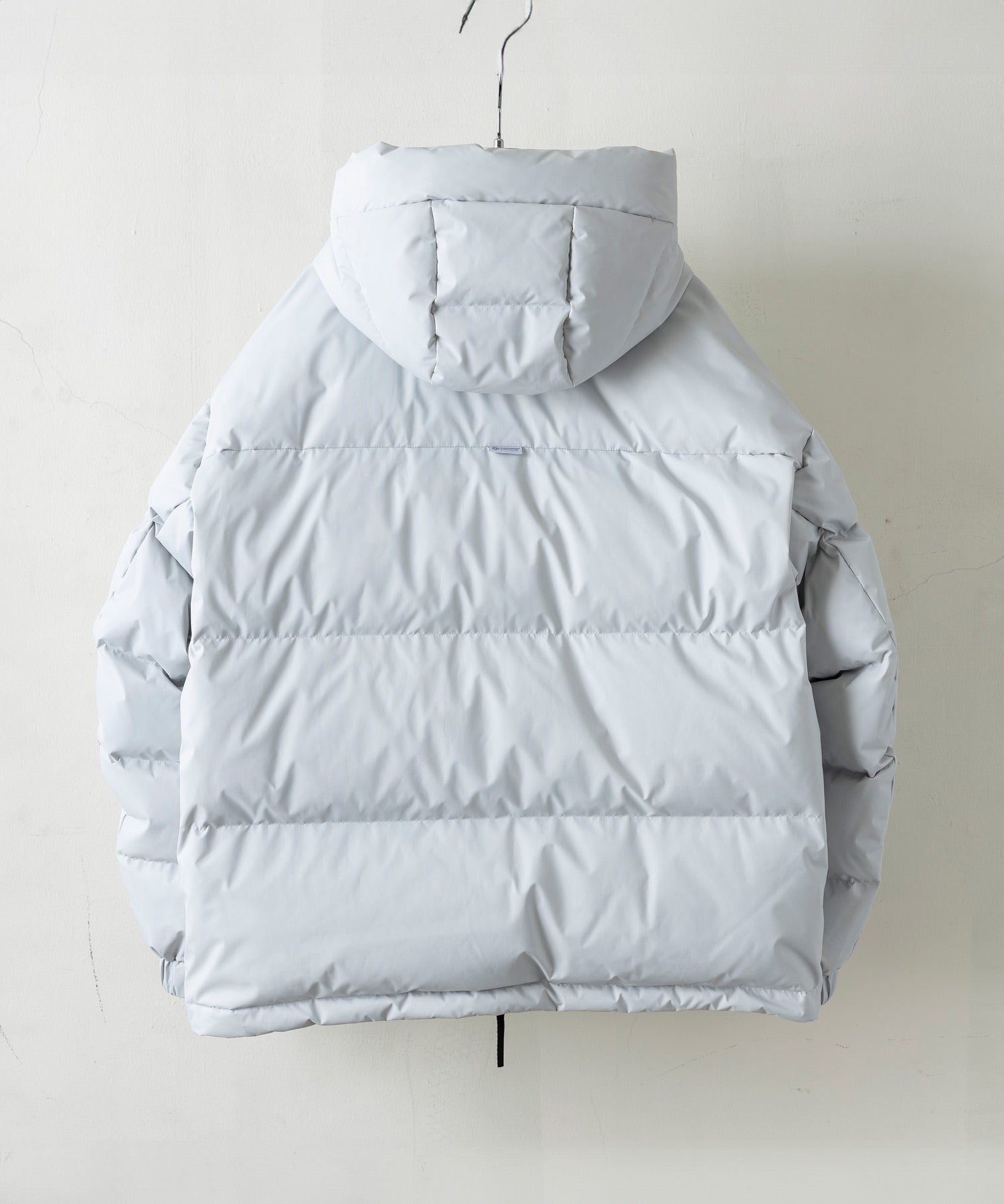 【MENS】QUILTING DOWN JACKET キルティング ダウンジャケット / WINDSTOPPER(R) プロダクト by GORE TEX LABS +phenix(プラスフェニックス)