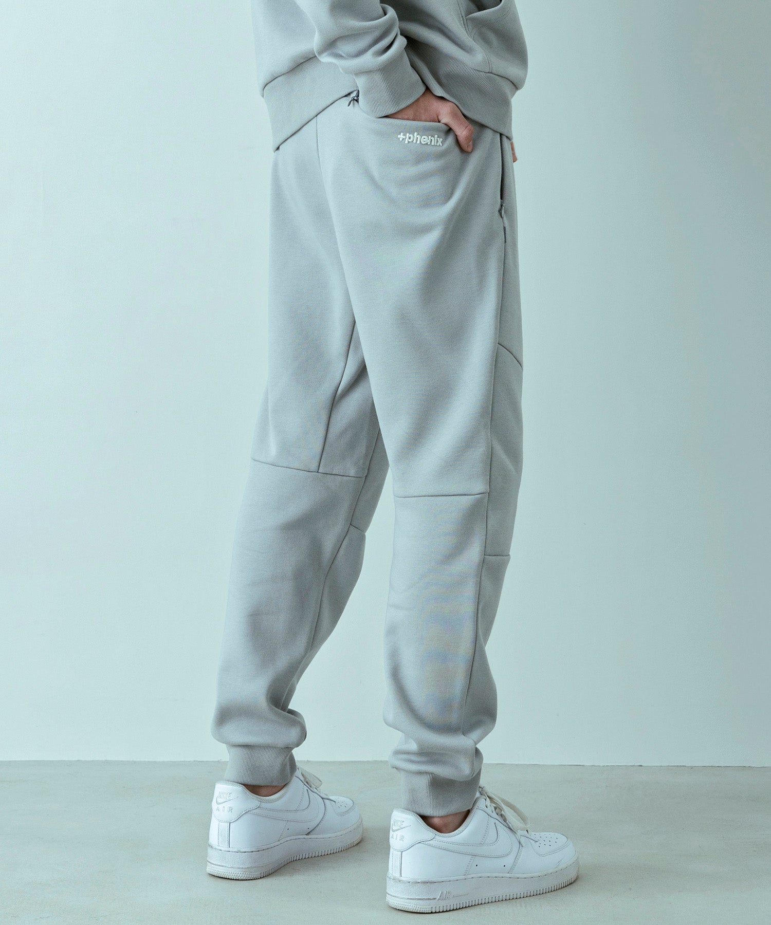 【MENS】HEAVY DUTY JOGGER SWEAT PANTS  ヘビーデューティー ジョガースウェットパンツ / +phenix(プラスフェニックス)